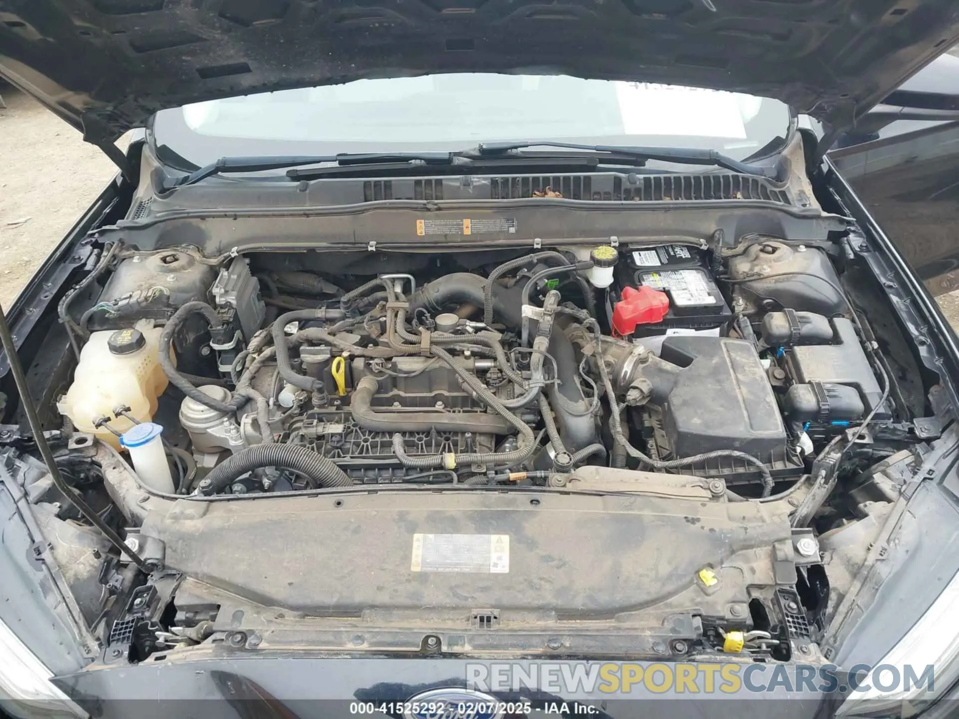 10 Photograph of a damaged car 3FA6P0HD1KR199226 FORD FUSION 2019