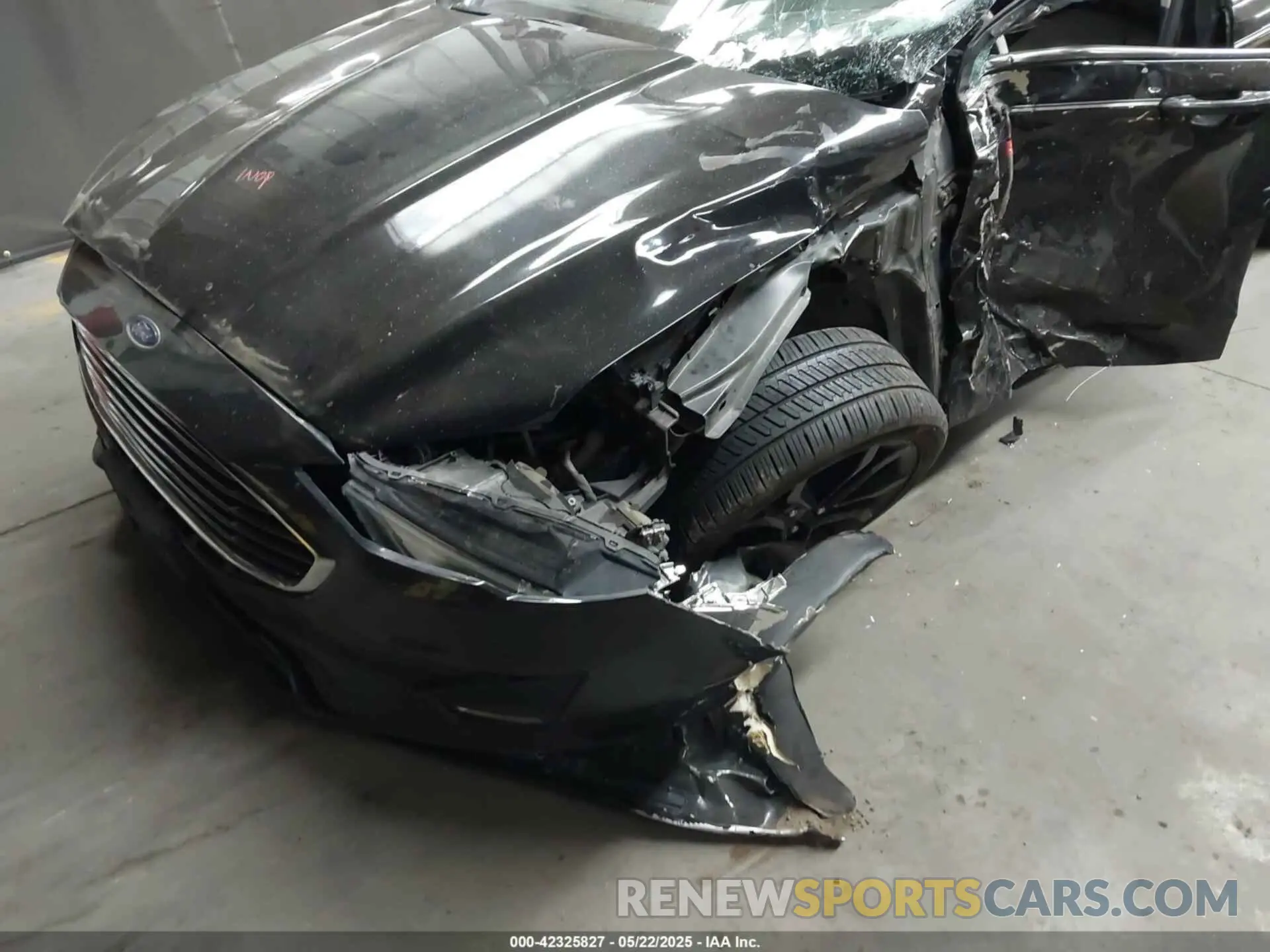 6 Photograph of a damaged car 3FA6P0HD2KR133879 FORD FUSION 2019