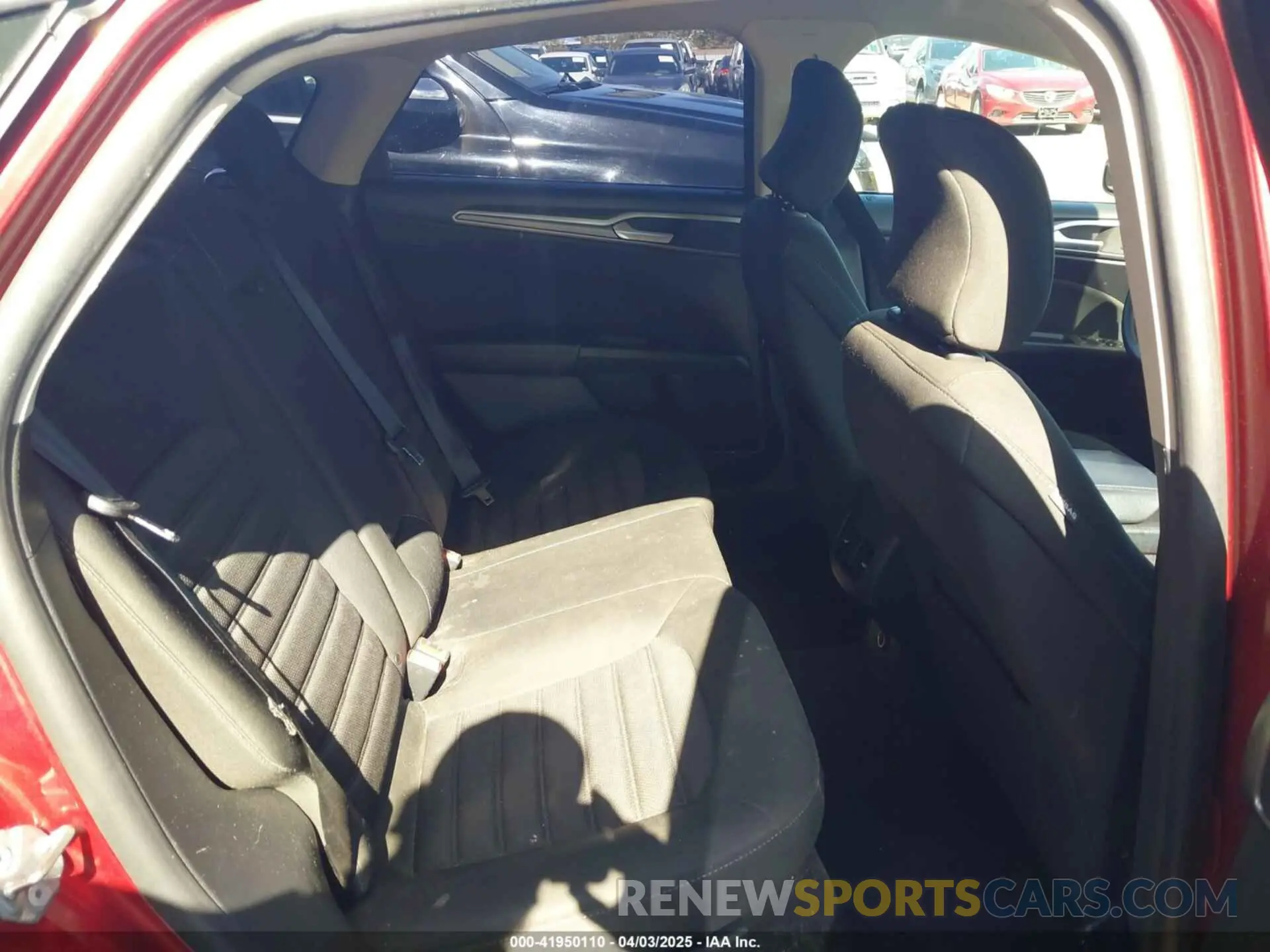 8 Photograph of a damaged car 3FA6P0HD2KR135468 FORD FUSION 2019