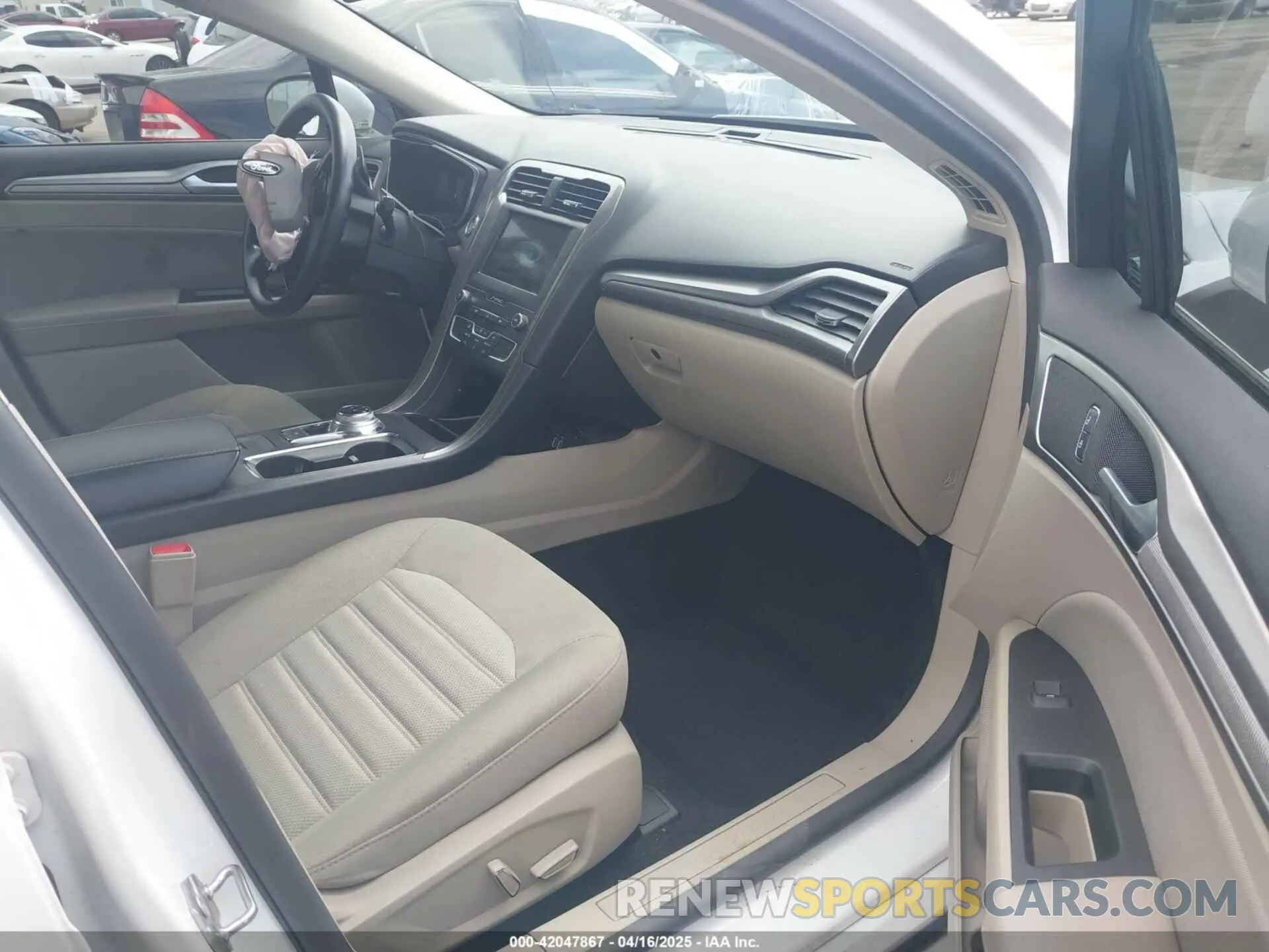 5 Photograph of a damaged car 3FA6P0HD2KR148480 FORD FUSION 2019