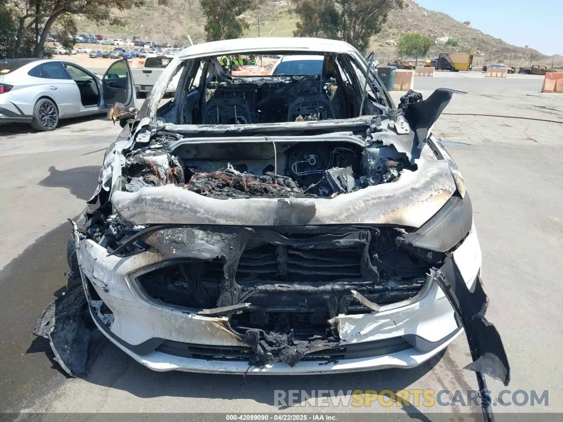 11 Photograph of a damaged car 3FA6P0HD2KR151184 FORD FUSION 2019