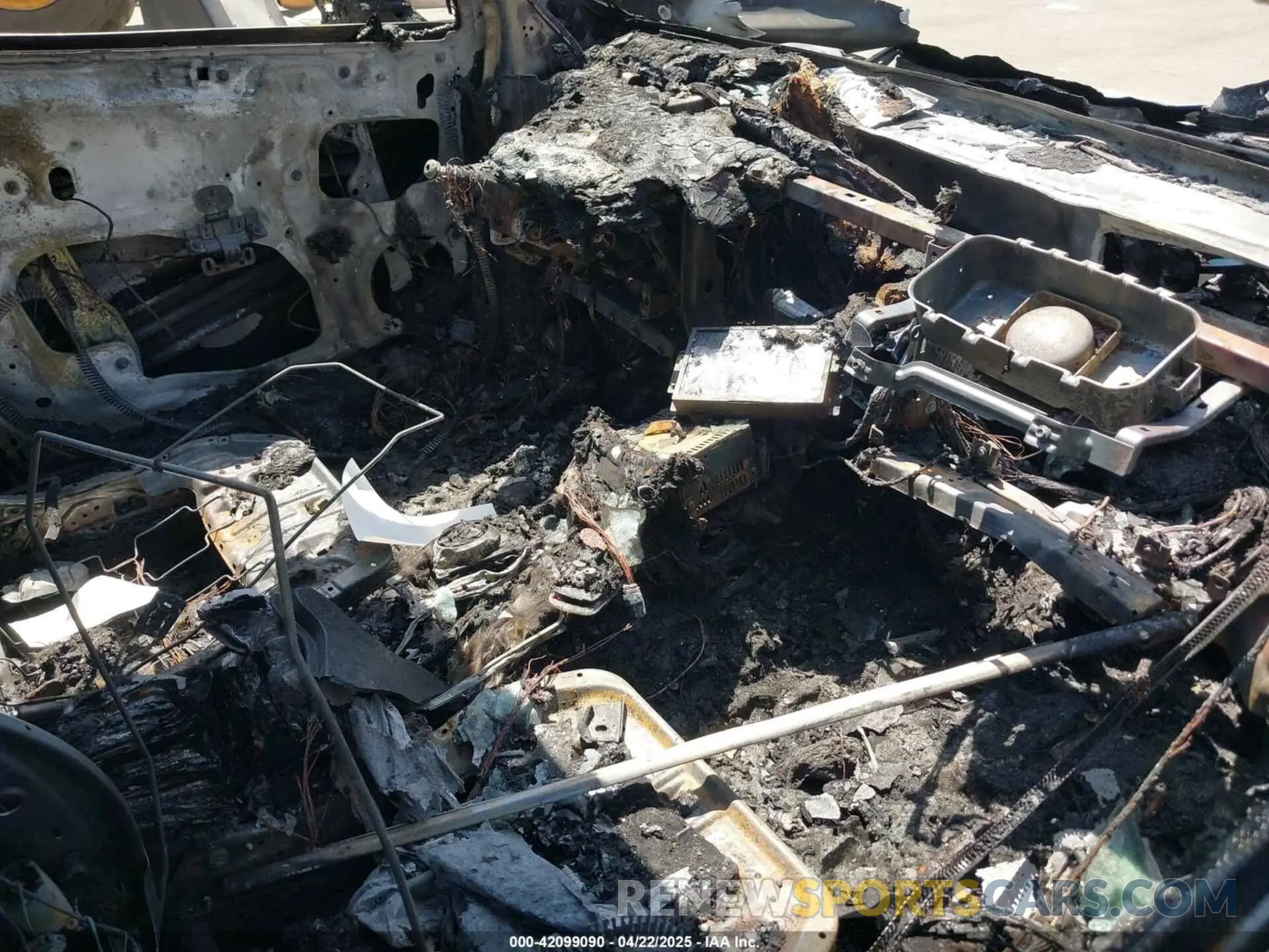 5 Photograph of a damaged car 3FA6P0HD2KR151184 FORD FUSION 2019