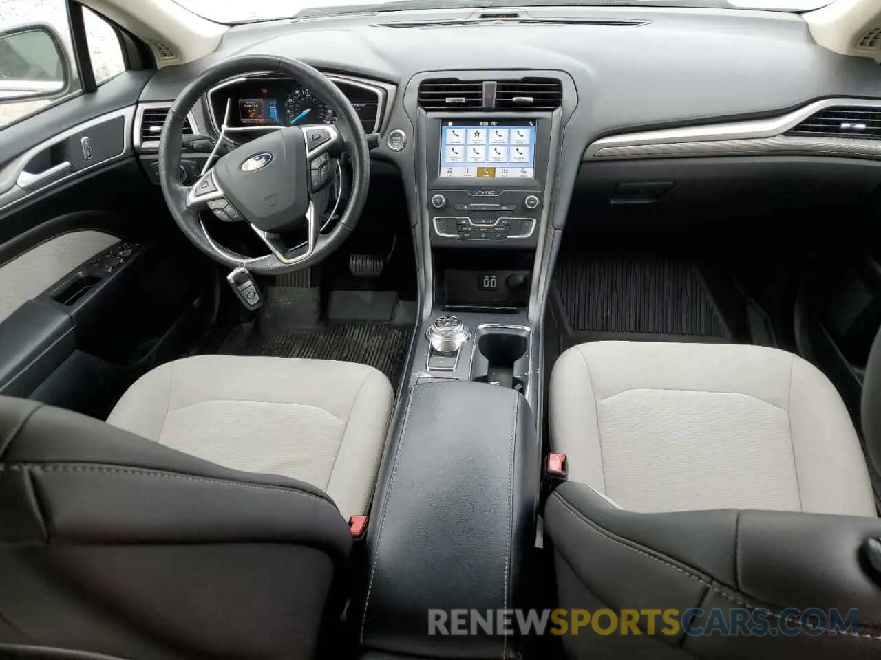 8 Photograph of a damaged car 3FA6P0HD2KR162122 FORD FUSION 2019
