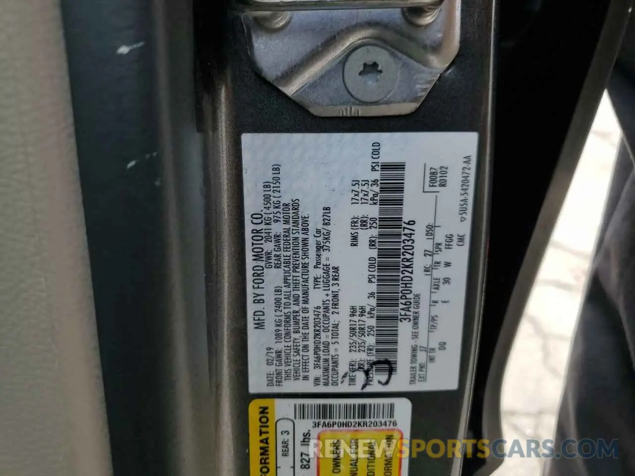 12 Photograph of a damaged car 3FA6P0HD2KR203476 FORD FUSION 2019