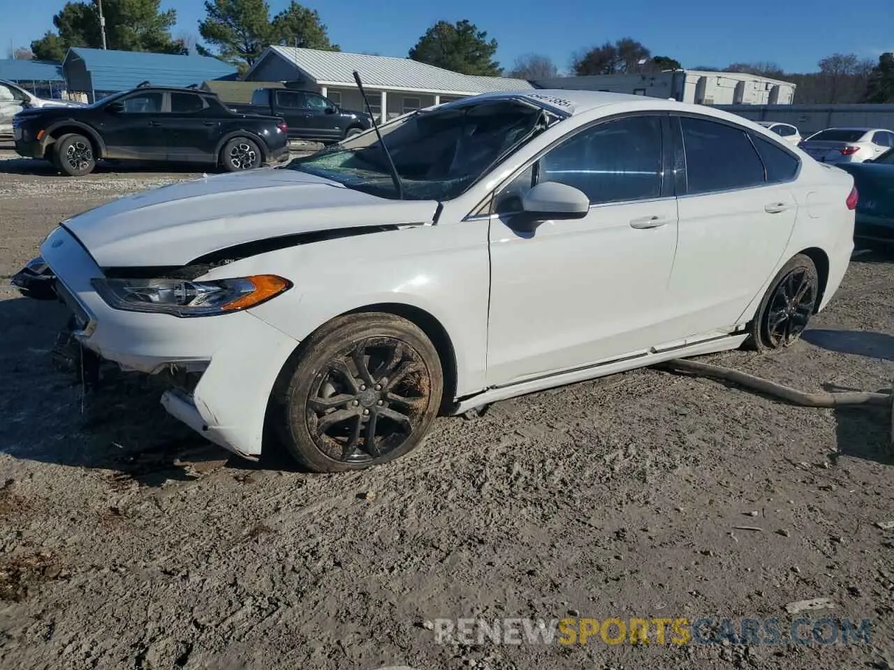 1 Photograph of a damaged car 3FA6P0HD2KR215417 FORD FUSION 2019