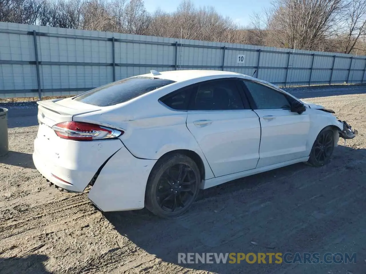 3 Photograph of a damaged car 3FA6P0HD2KR215417 FORD FUSION 2019