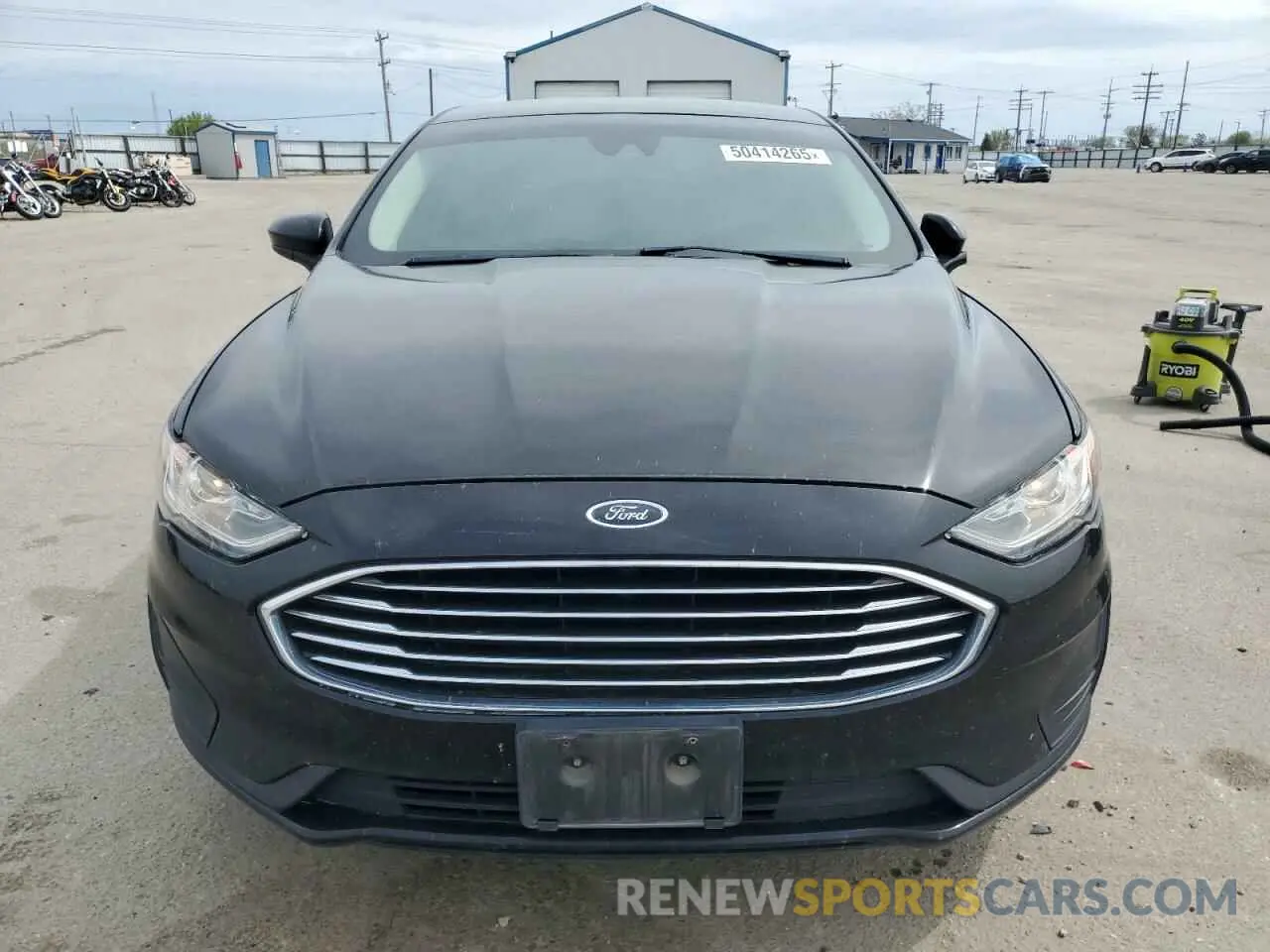 5 Photograph of a damaged car 3FA6P0HD2KR284785 FORD FUSION 2019