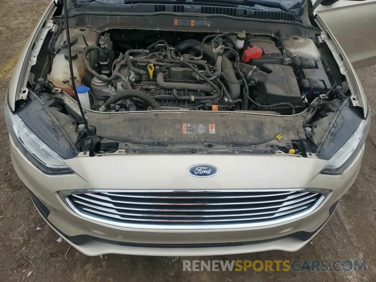 12 Photograph of a damaged car 3FA6P0HD3KR172335 FORD FUSION 2019