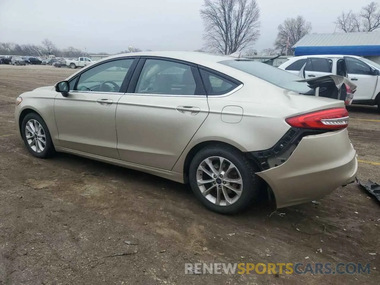 2 Photograph of a damaged car 3FA6P0HD3KR172335 FORD FUSION 2019