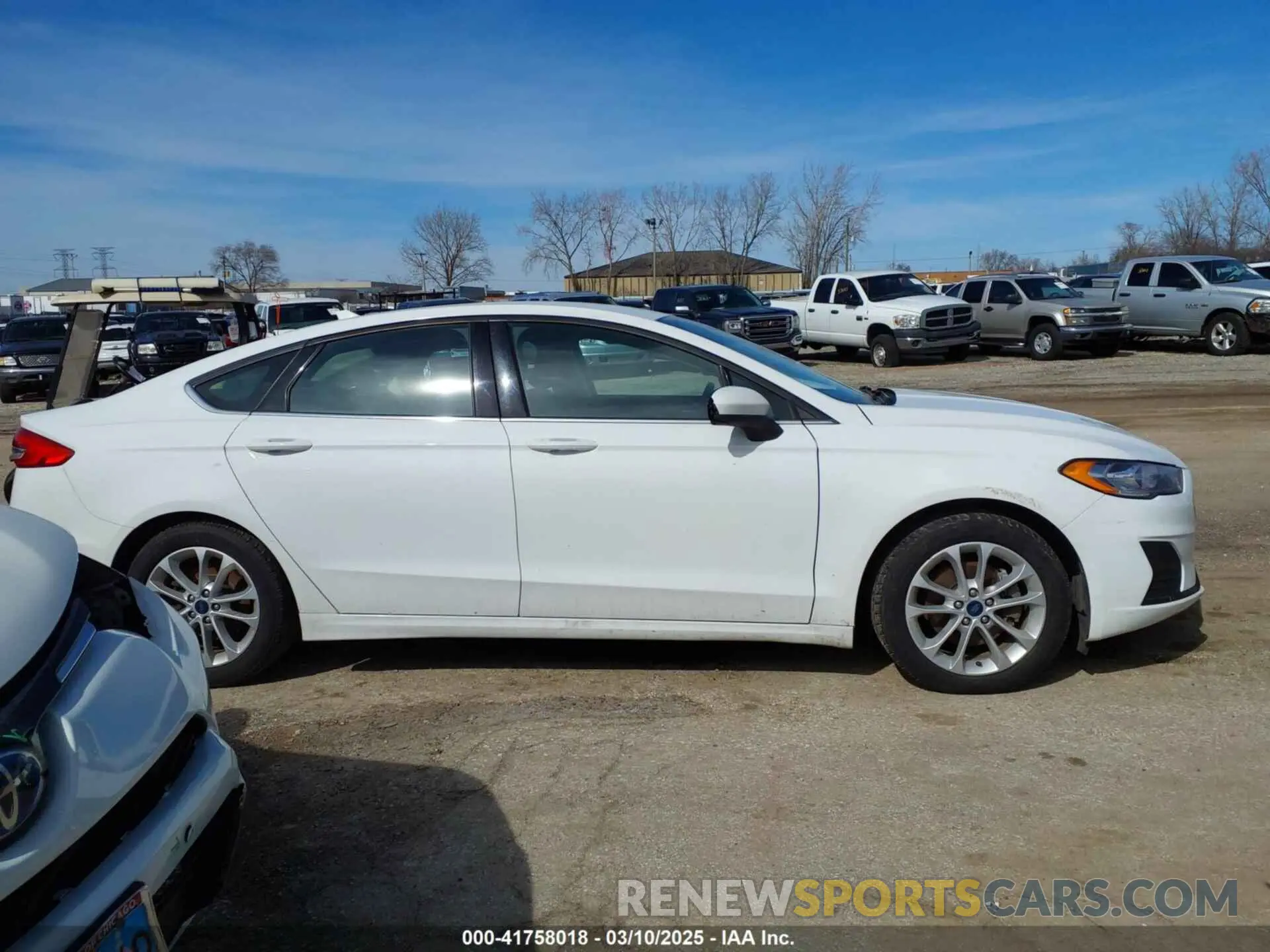13 Photograph of a damaged car 3FA6P0HD3KR215491 FORD FUSION 2019