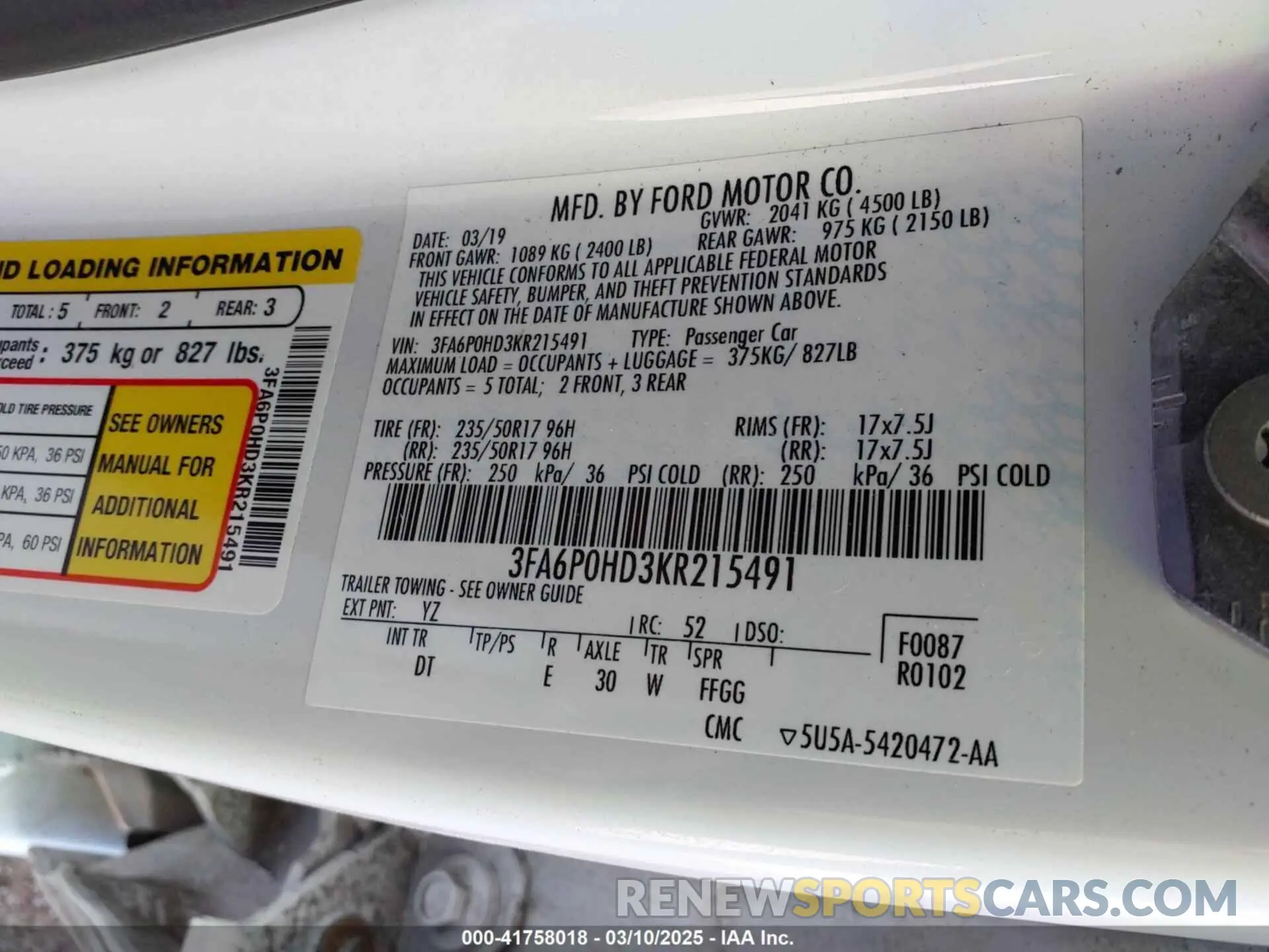 9 Photograph of a damaged car 3FA6P0HD3KR215491 FORD FUSION 2019