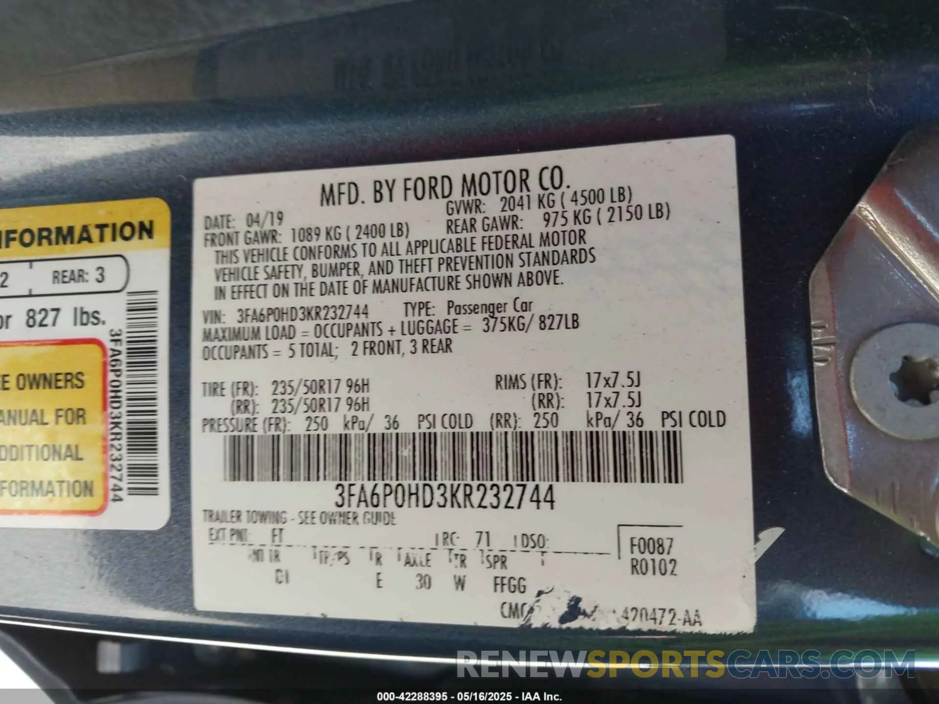 9 Photograph of a damaged car 3FA6P0HD3KR232744 FORD FUSION 2019