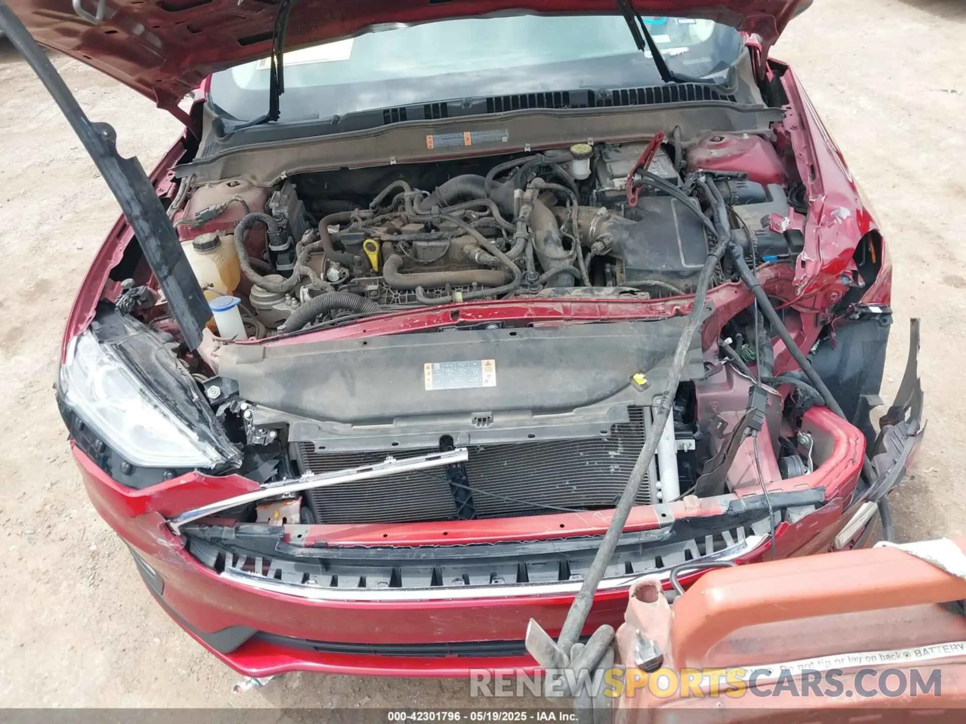 10 Photograph of a damaged car 3FA6P0HD3KR250581 FORD FUSION 2019