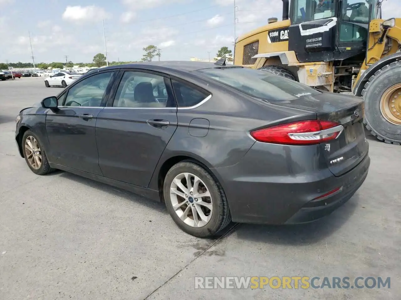2 Photograph of a damaged car 3FA6P0HD3KR261872 FORD FUSION 2019