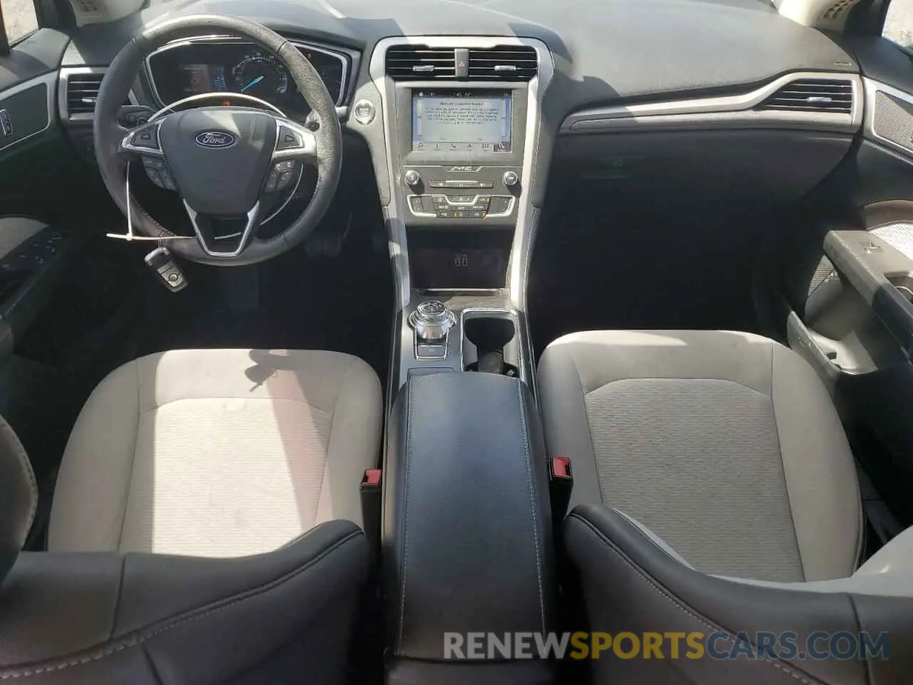 8 Photograph of a damaged car 3FA6P0HD4KR103346 FORD FUSION 2019