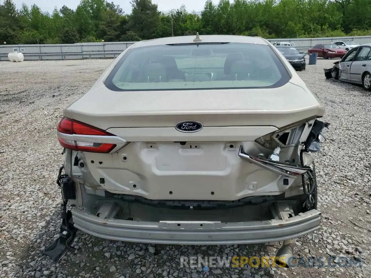 6 Photograph of a damaged car 3FA6P0HD4KR107719 FORD FUSION 2019