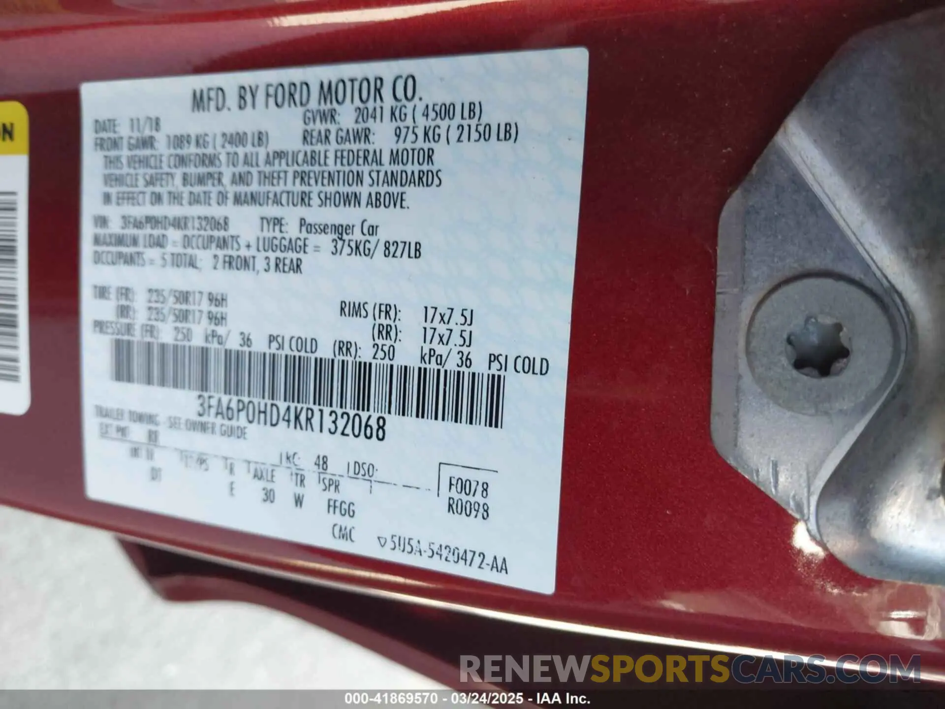 9 Photograph of a damaged car 3FA6P0HD4KR132068 FORD FUSION 2019