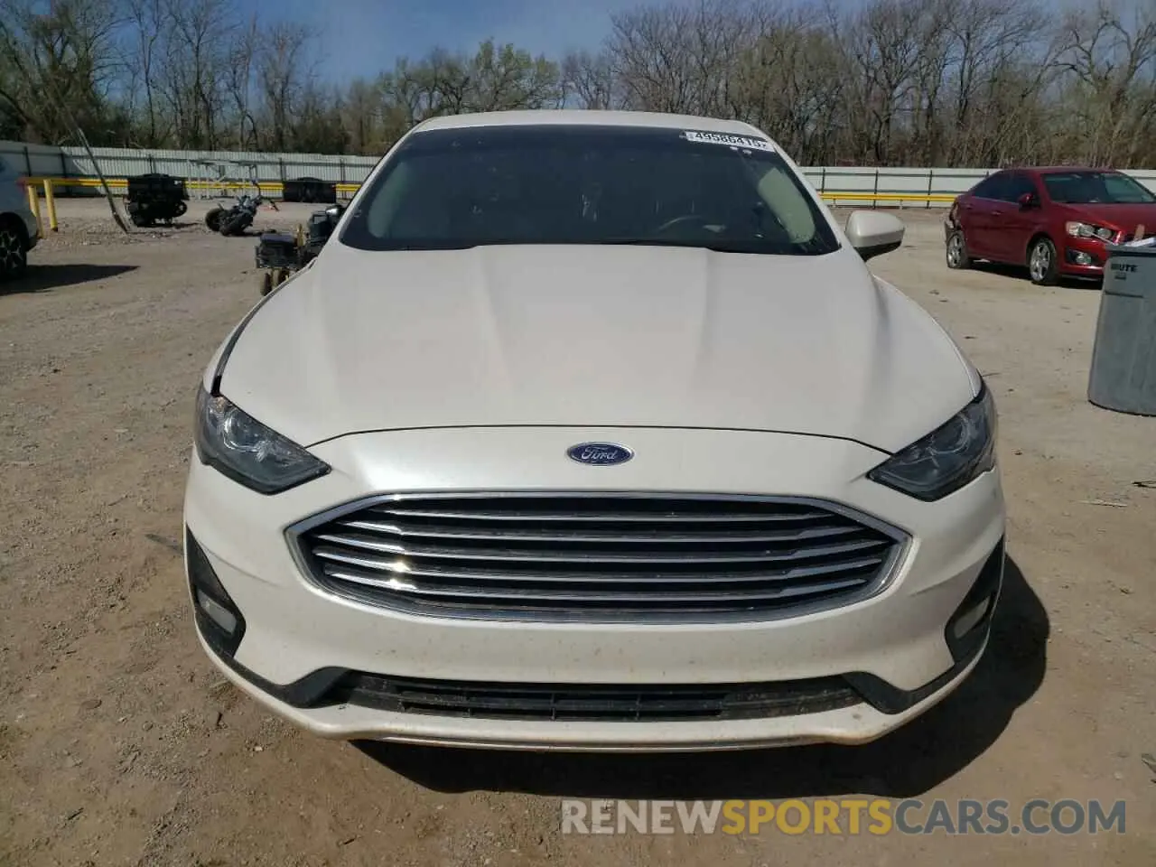5 Photograph of a damaged car 3FA6P0HD4KR132684 FORD FUSION 2019