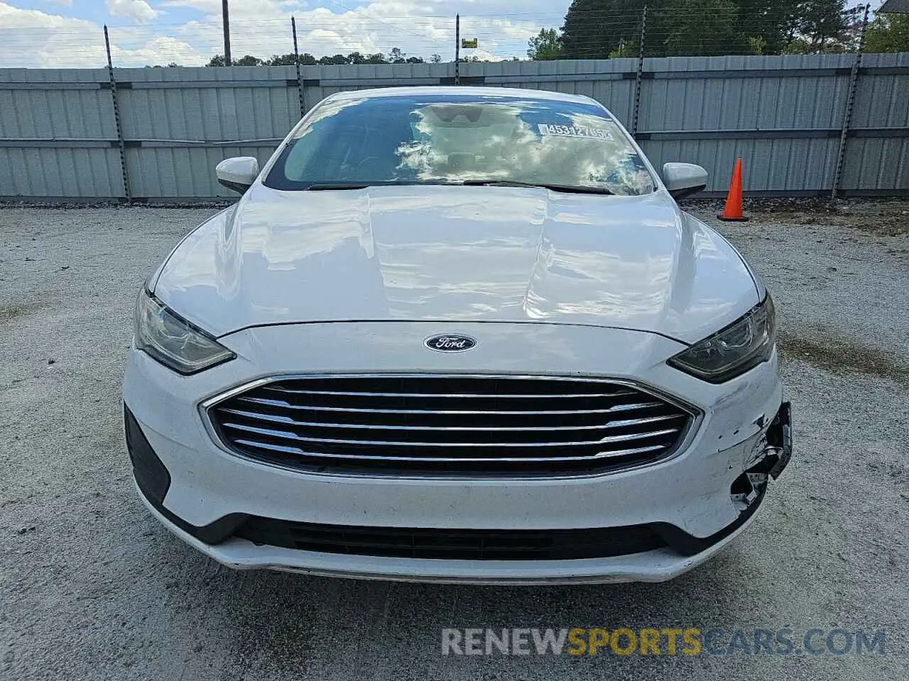 5 Photograph of a damaged car 3FA6P0HD4KR145810 FORD FUSION 2019