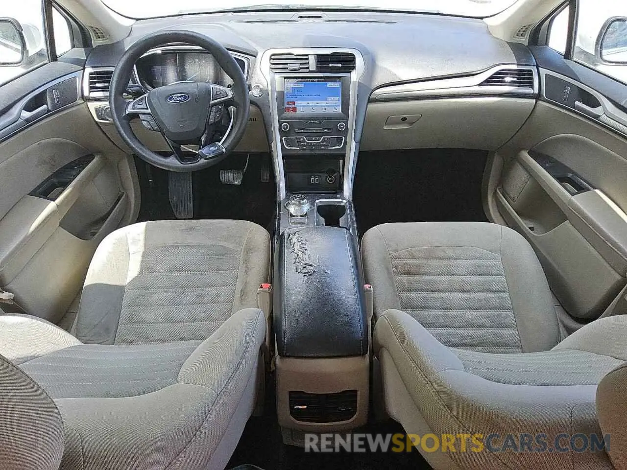 8 Photograph of a damaged car 3FA6P0HD4KR145810 FORD FUSION 2019