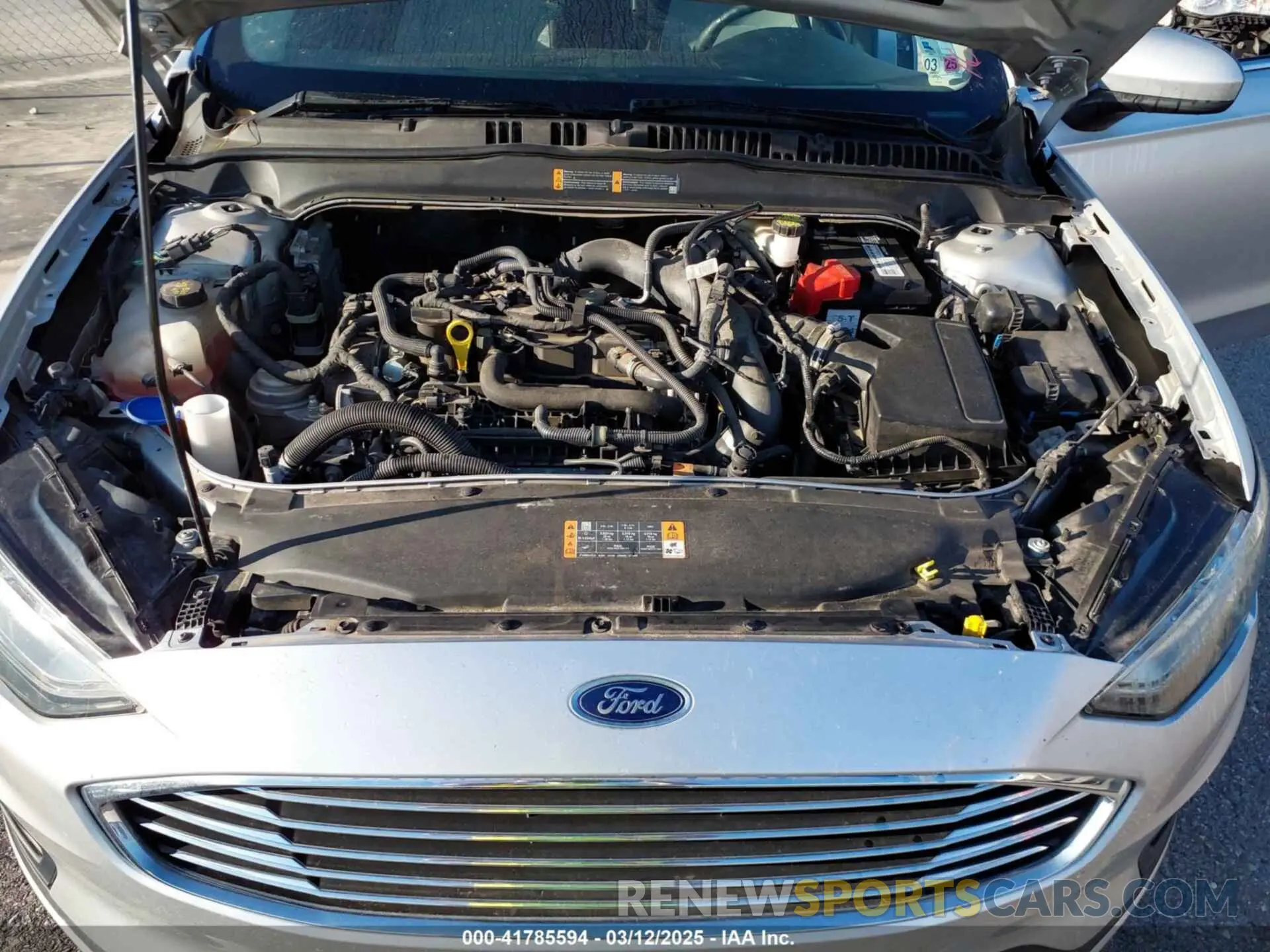 10 Photograph of a damaged car 3FA6P0HD4KR161134 FORD FUSION 2019