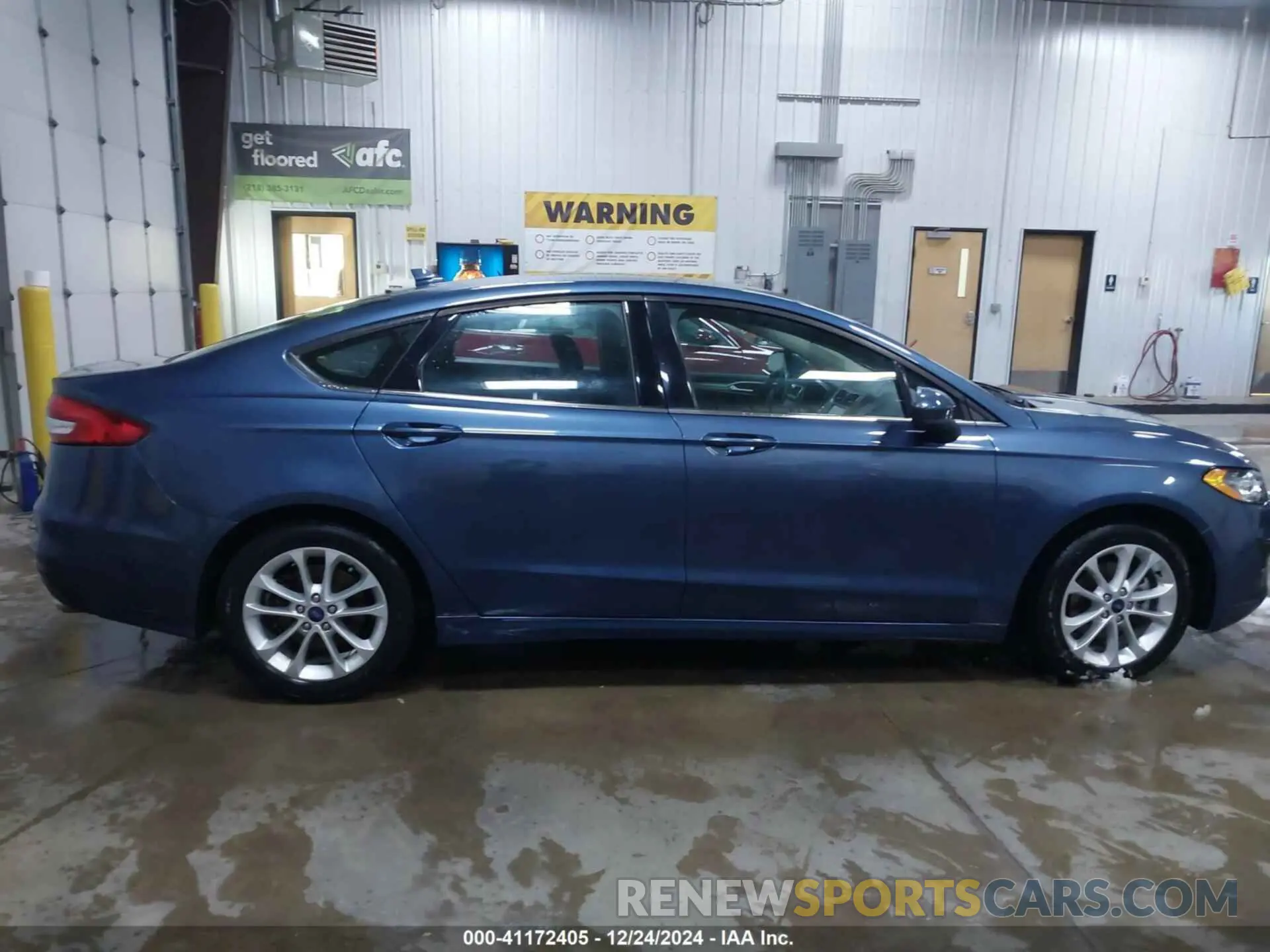 13 Photograph of a damaged car 3FA6P0HD4KR173574 FORD FUSION 2019