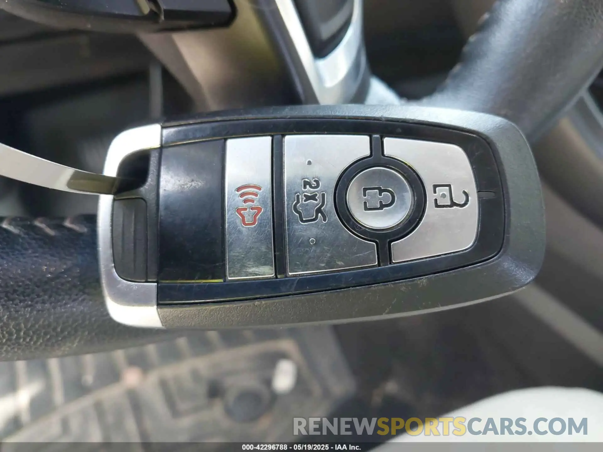 11 Photograph of a damaged car 3FA6P0HD4KR196062 FORD FUSION 2019