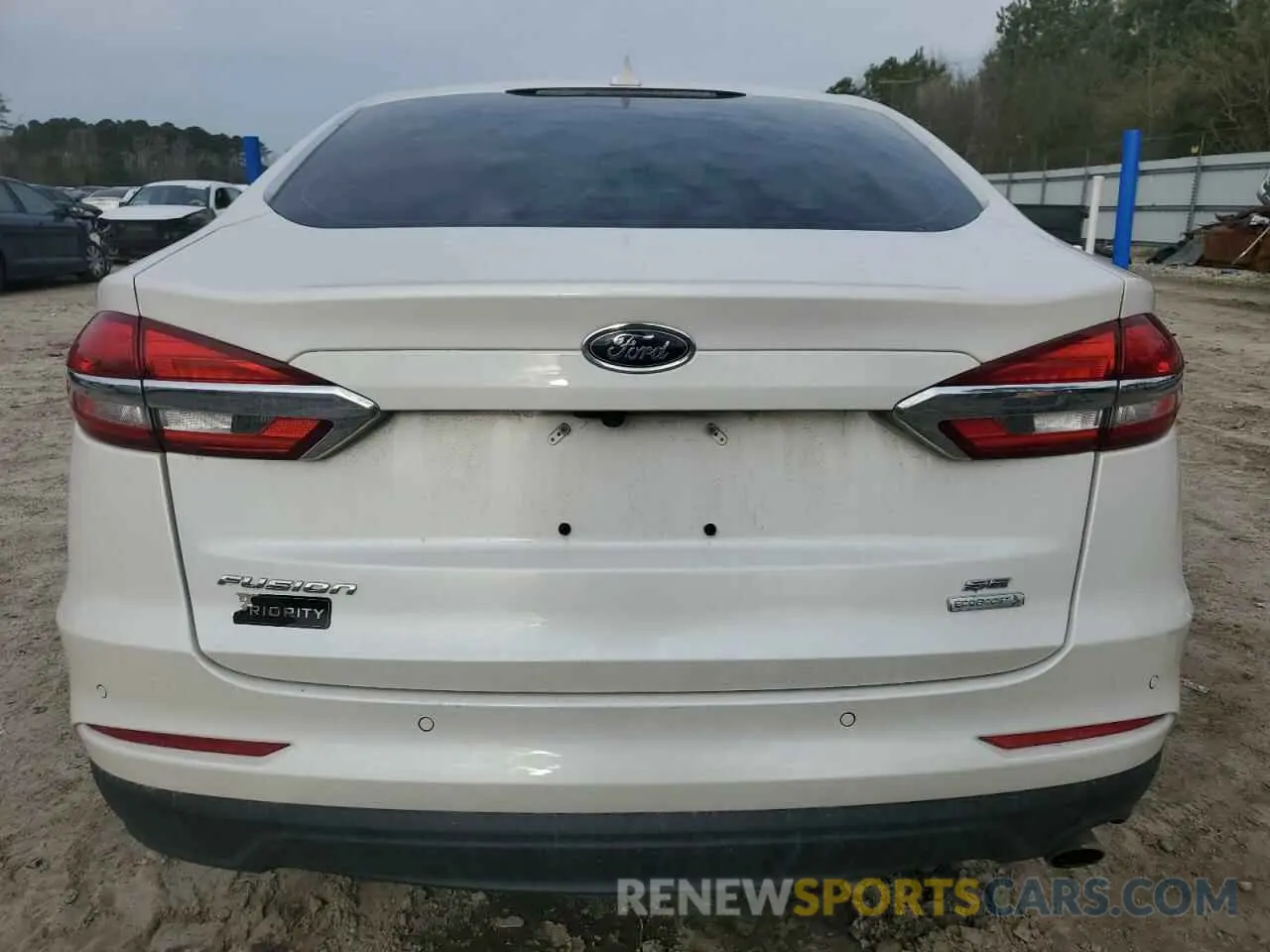 6 Photograph of a damaged car 3FA6P0HD4KR200742 FORD FUSION 2019