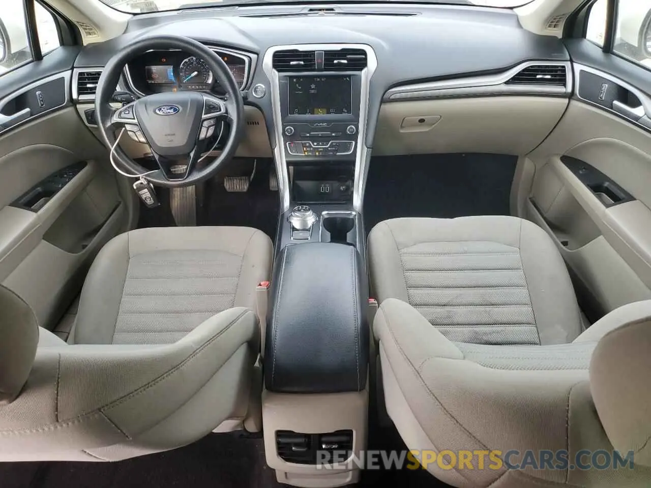 8 Photograph of a damaged car 3FA6P0HD4KR200742 FORD FUSION 2019
