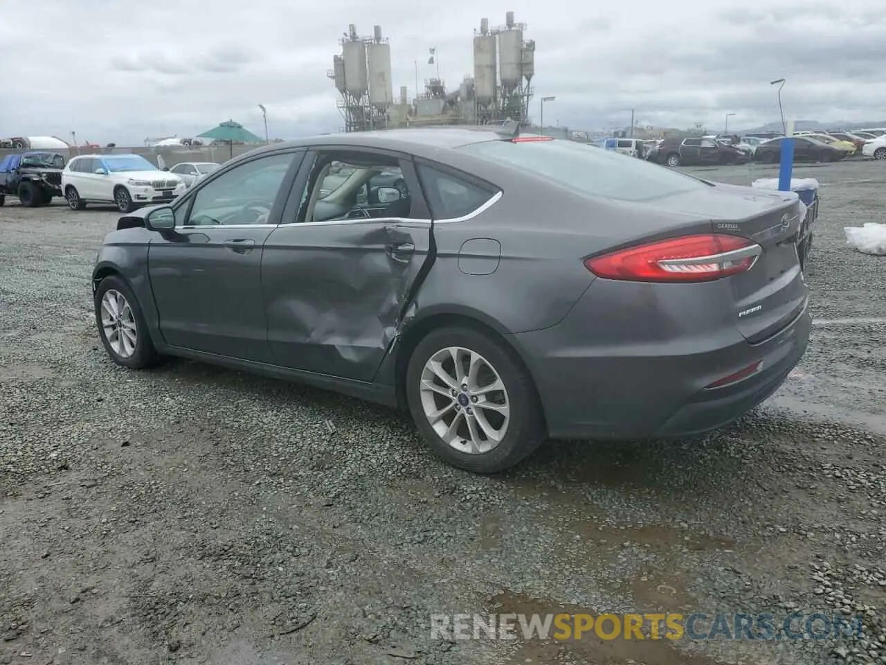 2 Photograph of a damaged car 3FA6P0HD4KR215810 FORD FUSION 2019