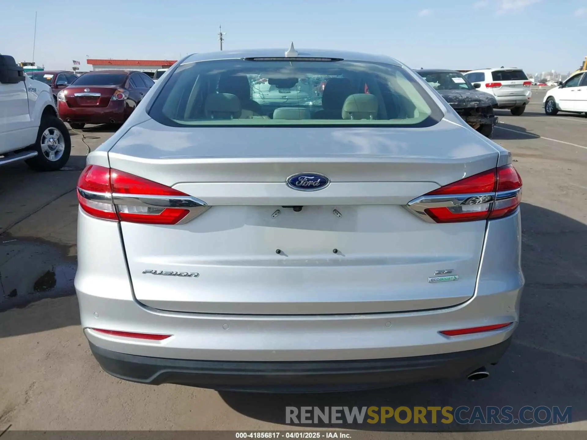 16 Photograph of a damaged car 3FA6P0HD4KR219338 FORD FUSION 2019