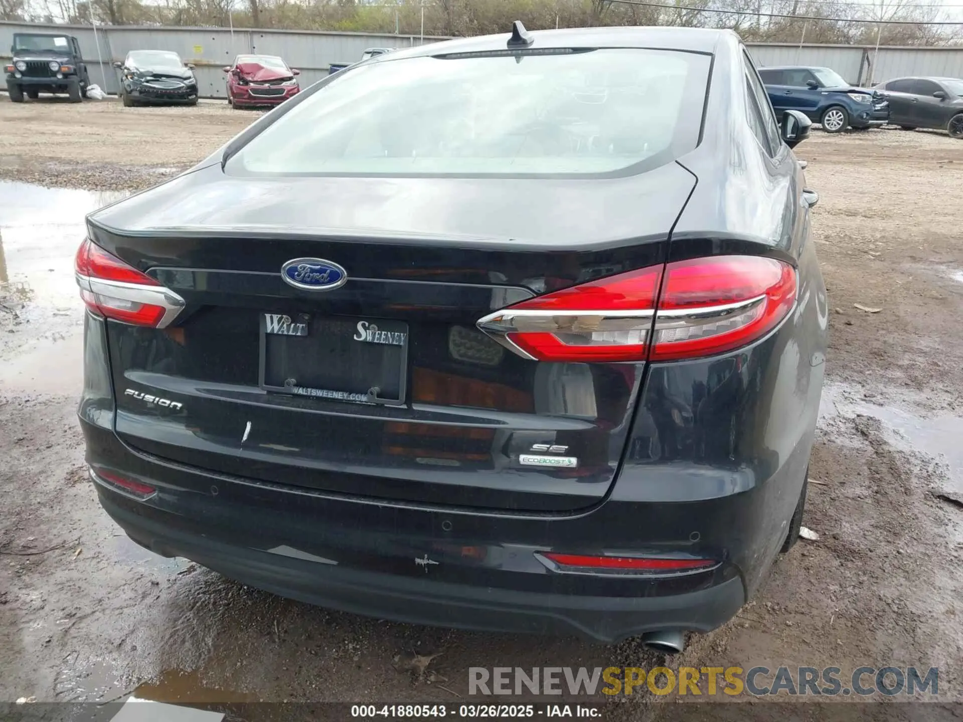 16 Photograph of a damaged car 3FA6P0HD4KR248841 FORD FUSION 2019