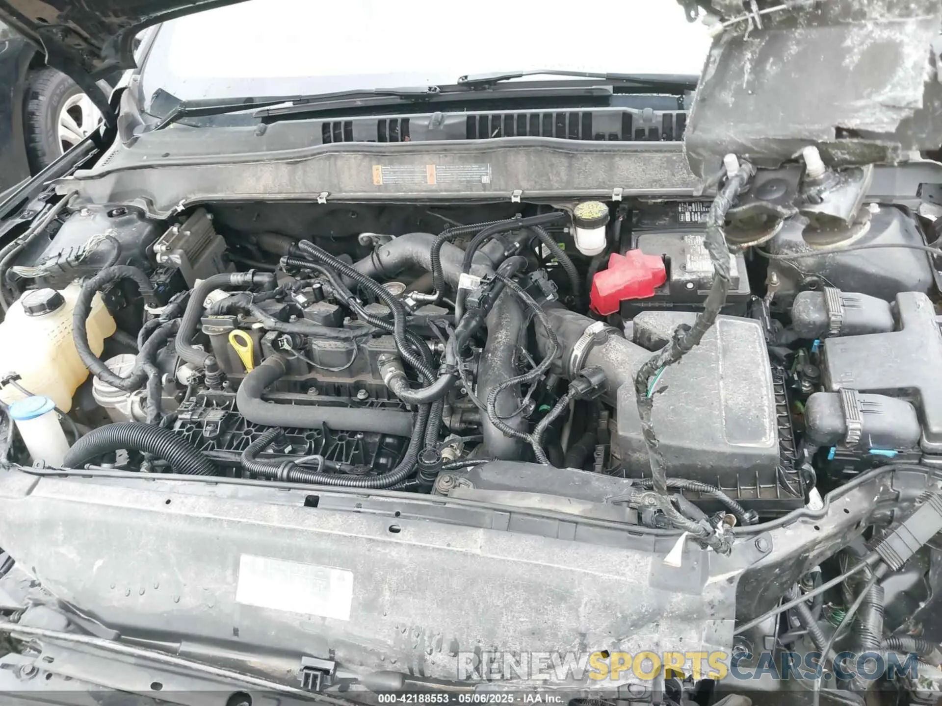 10 Photograph of a damaged car 3FA6P0HD4KR249679 FORD FUSION 2019