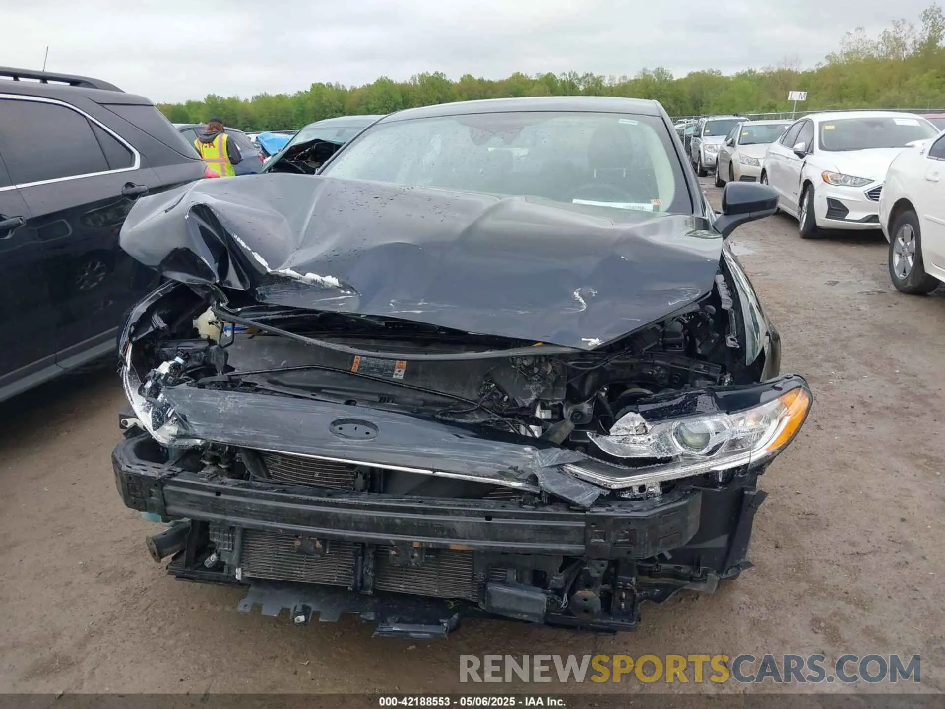6 Photograph of a damaged car 3FA6P0HD4KR249679 FORD FUSION 2019