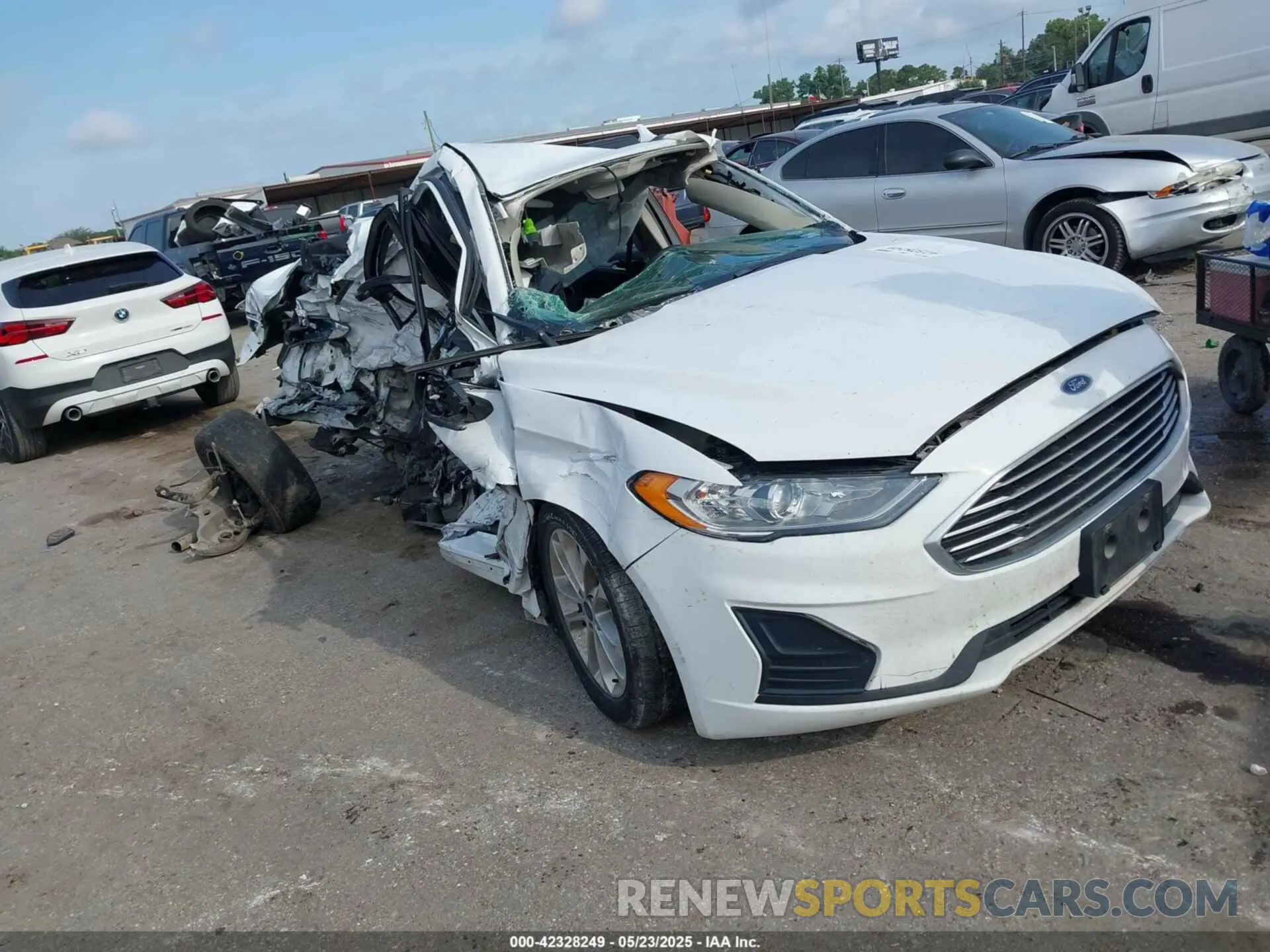 1 Photograph of a damaged car 3FA6P0HD4KR268412 FORD FUSION 2019