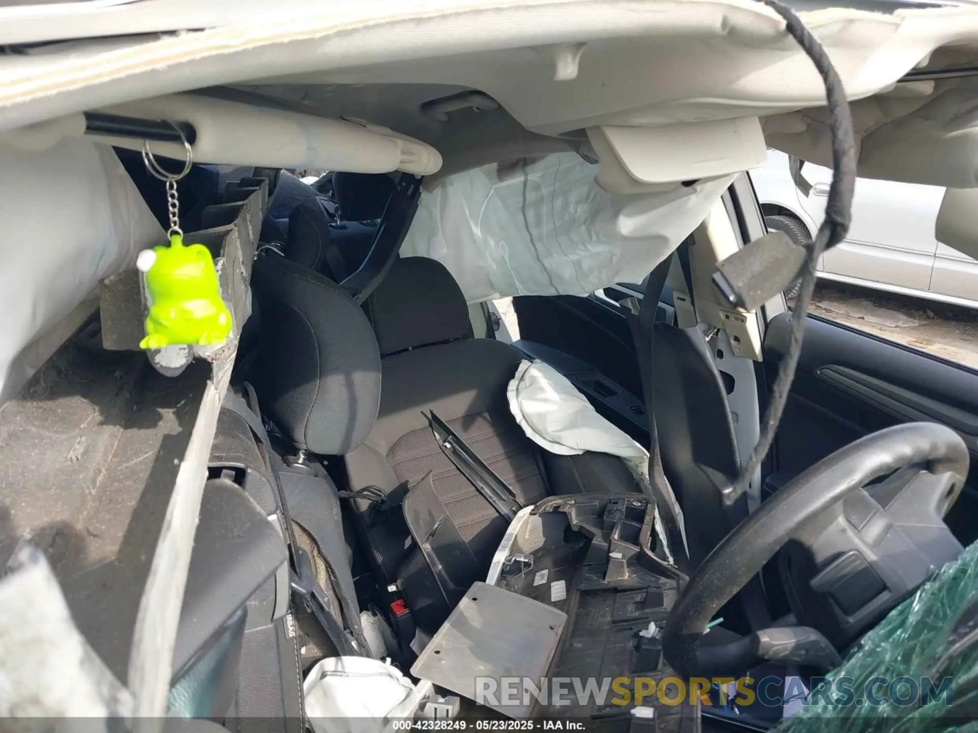 5 Photograph of a damaged car 3FA6P0HD4KR268412 FORD FUSION 2019