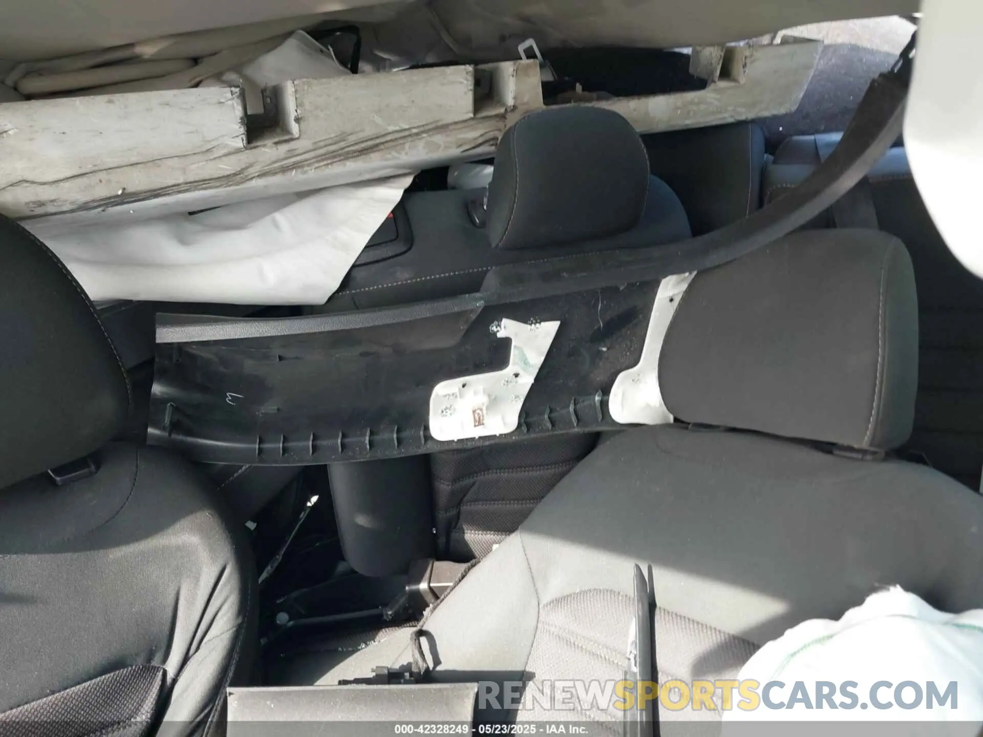 8 Photograph of a damaged car 3FA6P0HD4KR268412 FORD FUSION 2019