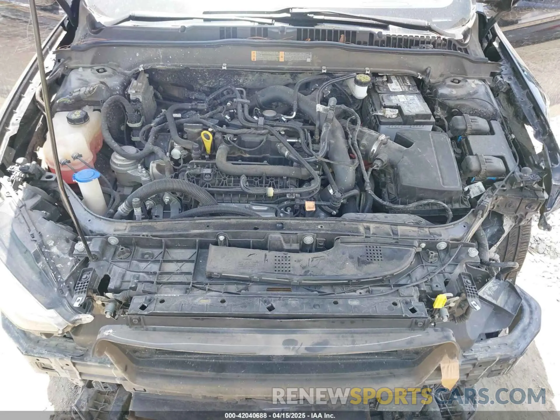10 Photograph of a damaged car 3FA6P0HD5KR126859 FORD FUSION 2019