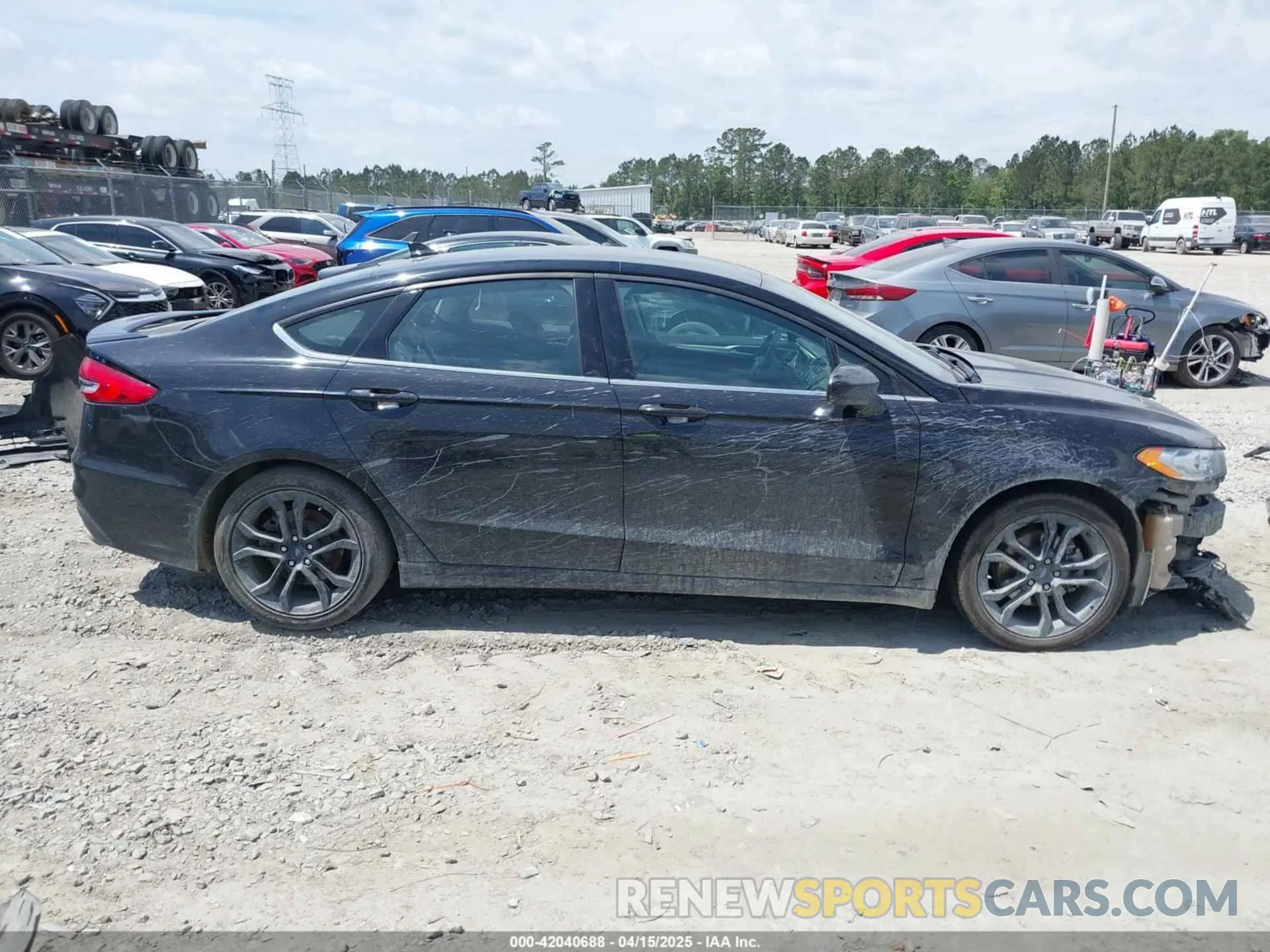 13 Photograph of a damaged car 3FA6P0HD5KR126859 FORD FUSION 2019