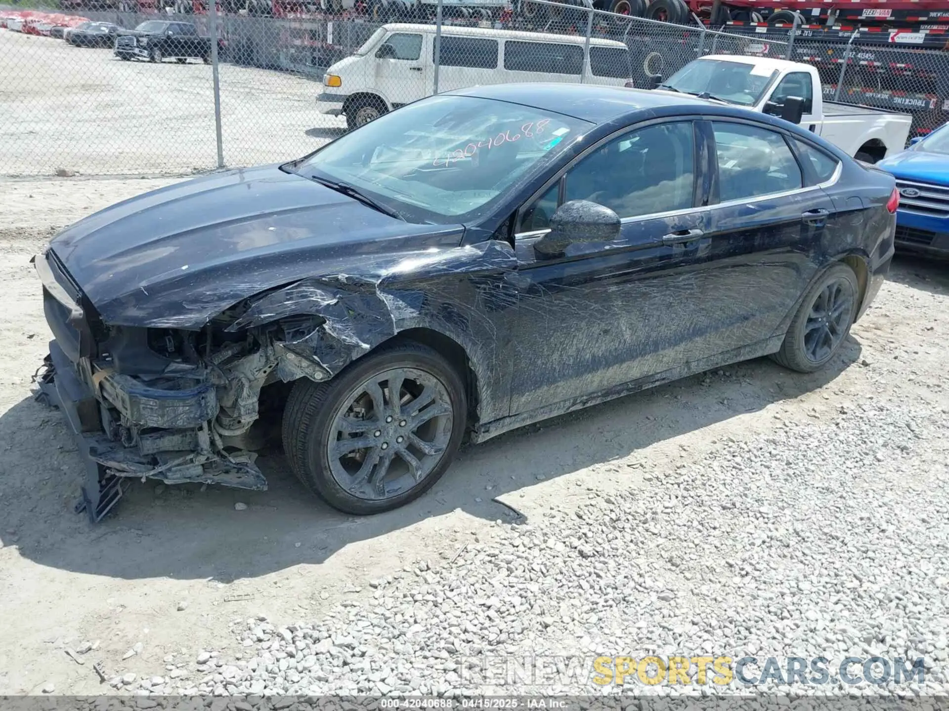 2 Photograph of a damaged car 3FA6P0HD5KR126859 FORD FUSION 2019