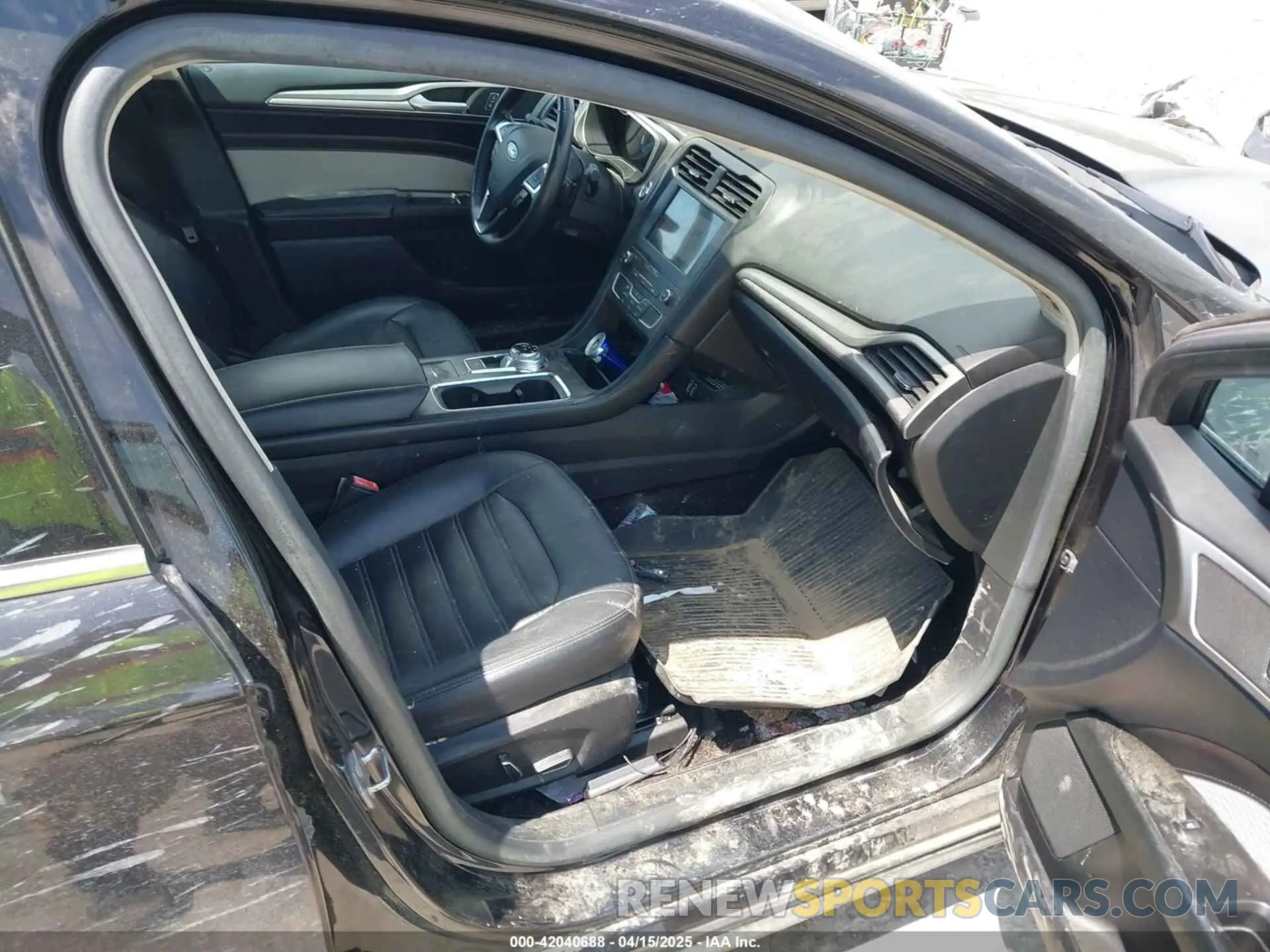 5 Photograph of a damaged car 3FA6P0HD5KR126859 FORD FUSION 2019