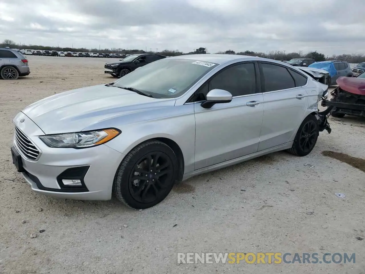 1 Photograph of a damaged car 3FA6P0HD5KR132662 FORD FUSION 2019