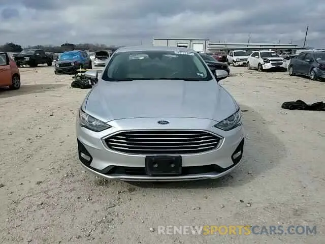 10 Photograph of a damaged car 3FA6P0HD5KR132662 FORD FUSION 2019