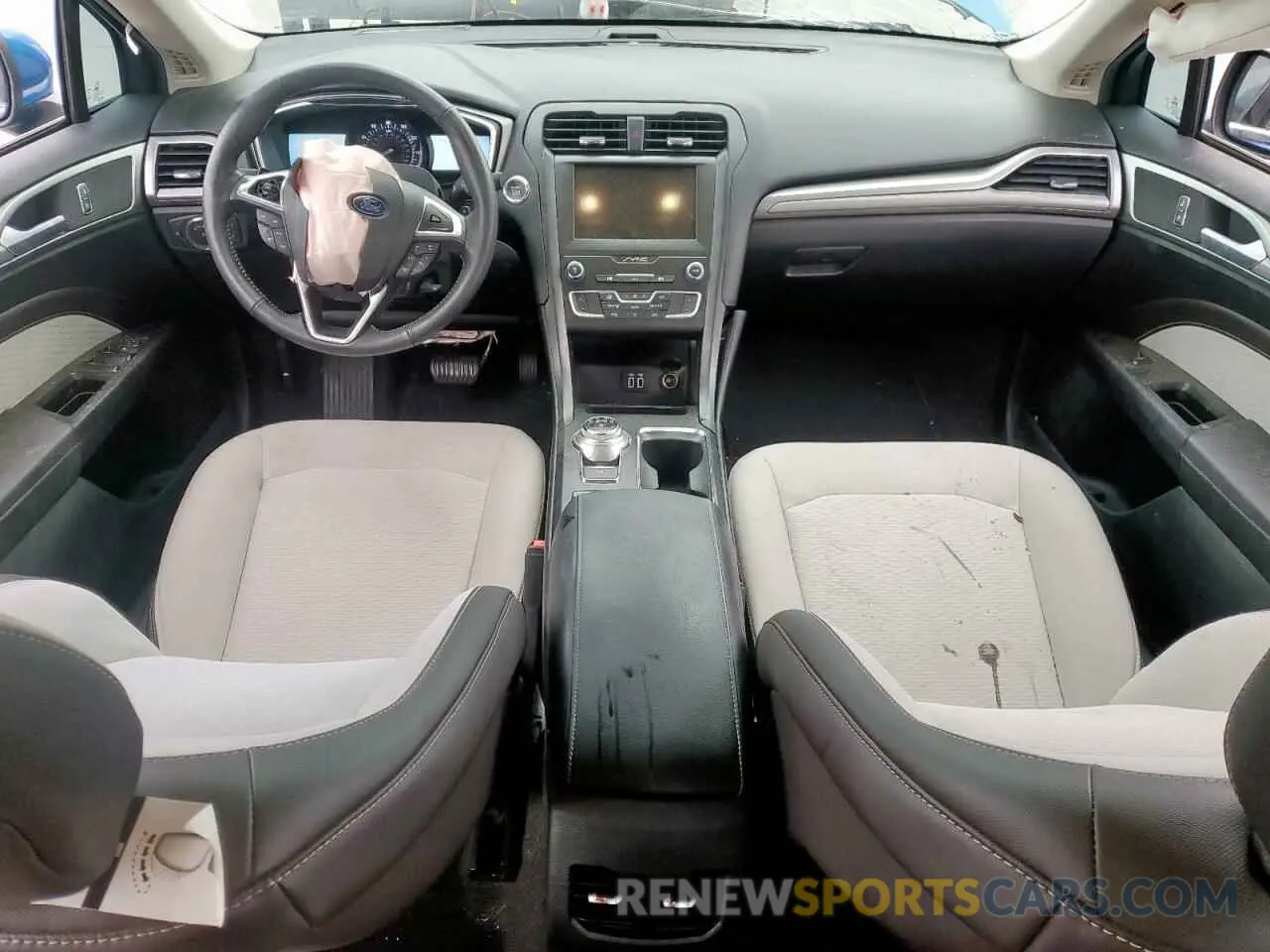 8 Photograph of a damaged car 3FA6P0HD5KR146707 FORD FUSION 2019