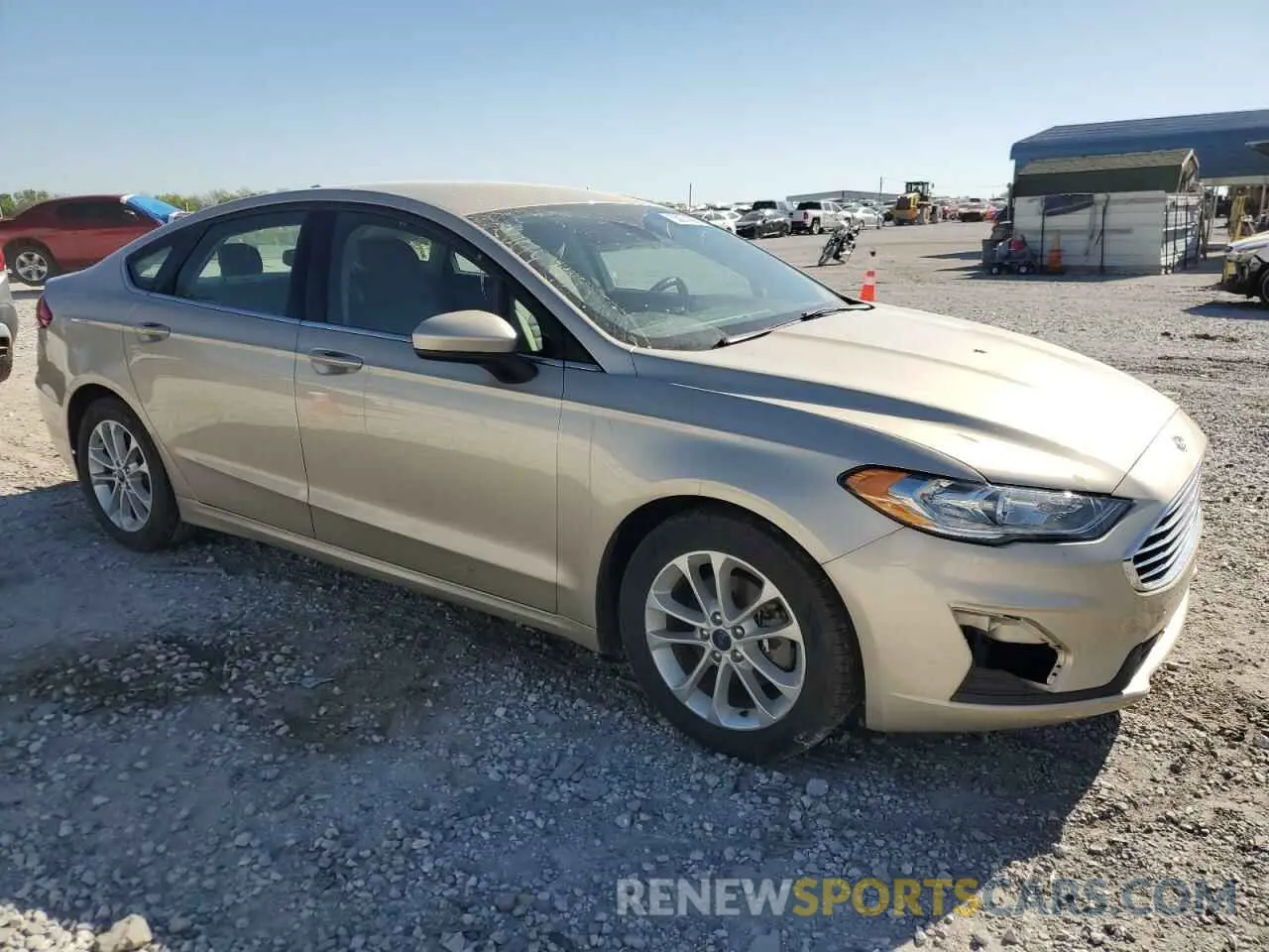 4 Photograph of a damaged car 3FA6P0HD5KR160929 FORD FUSION 2019