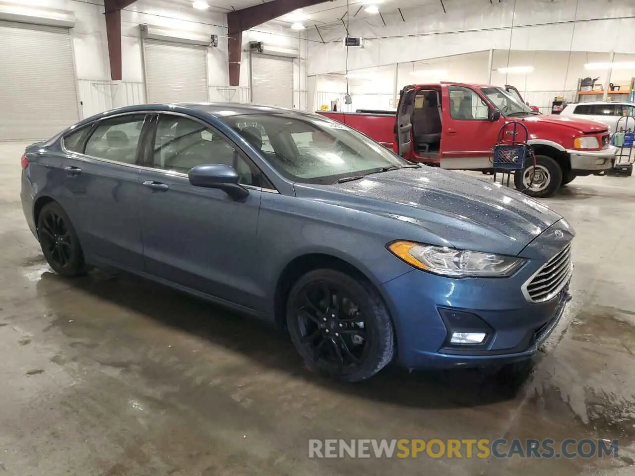 4 Photograph of a damaged car 3FA6P0HD5KR173535 FORD FUSION 2019
