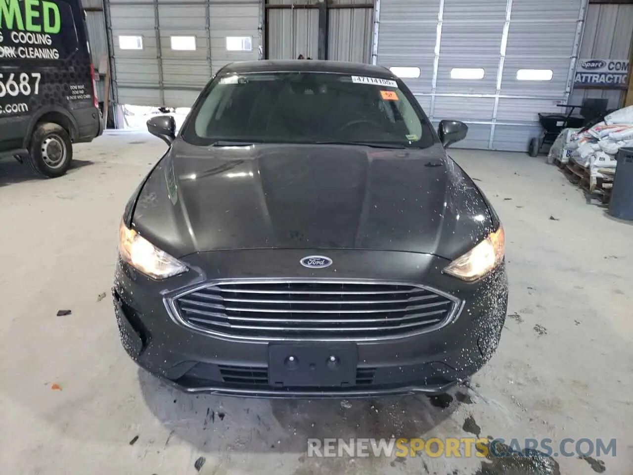 5 Photograph of a damaged car 3FA6P0HD5KR231563 FORD FUSION 2019