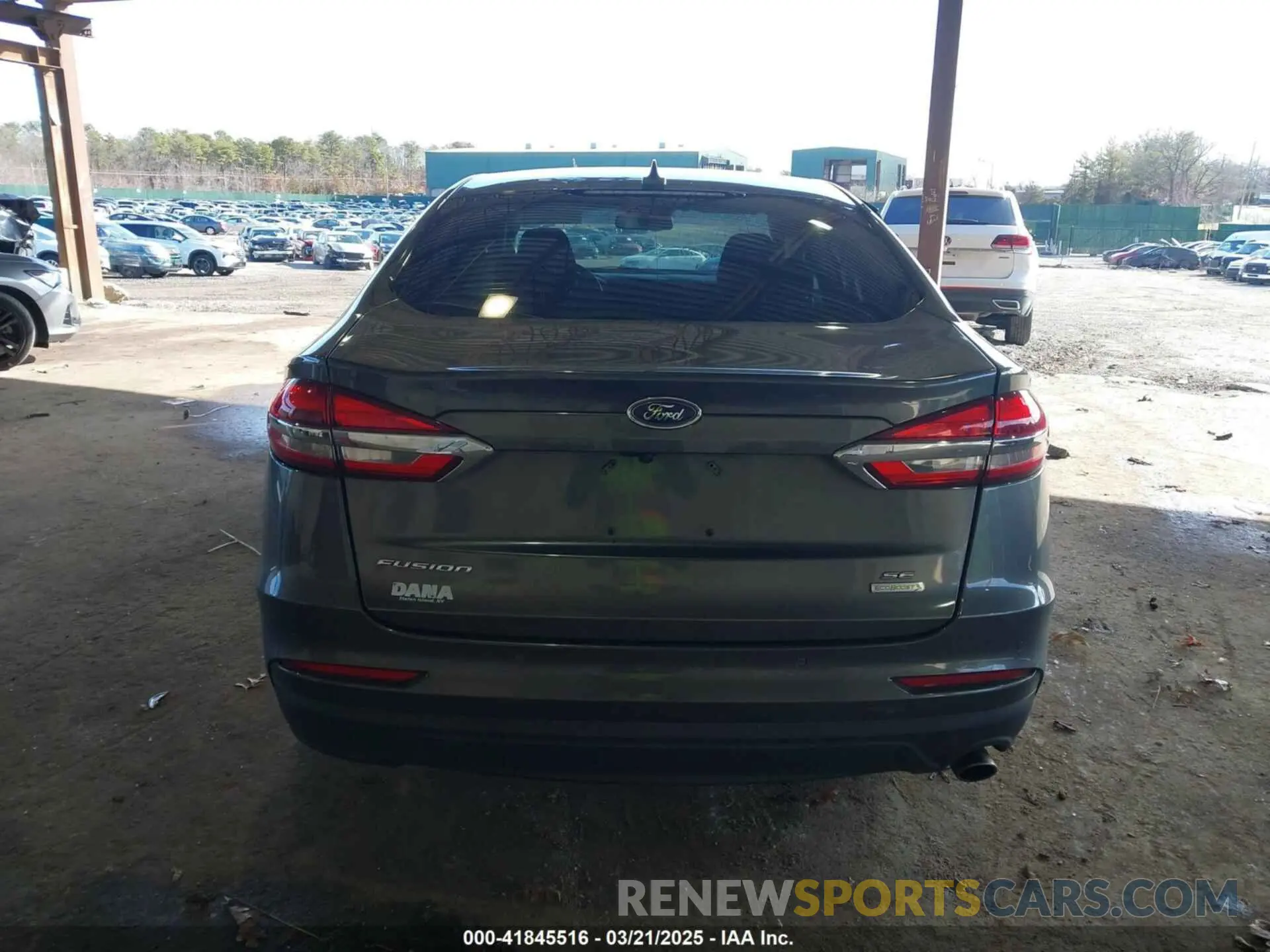 16 Photograph of a damaged car 3FA6P0HD5KR244720 FORD FUSION 2019