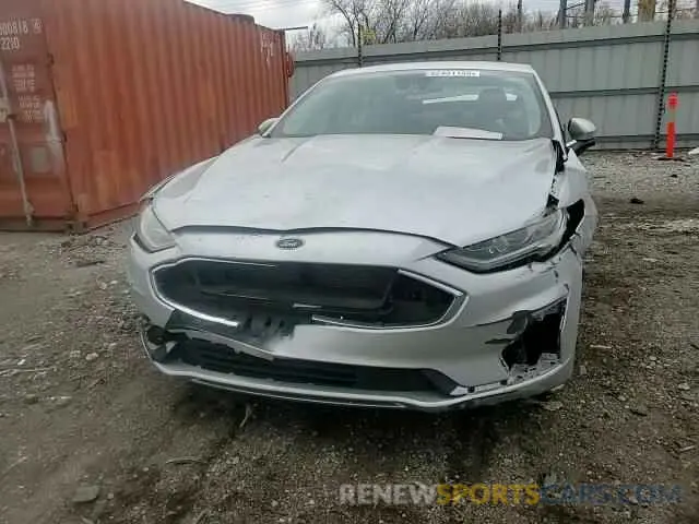 10 Photograph of a damaged car 3FA6P0HD5KR247830 FORD FUSION 2019
