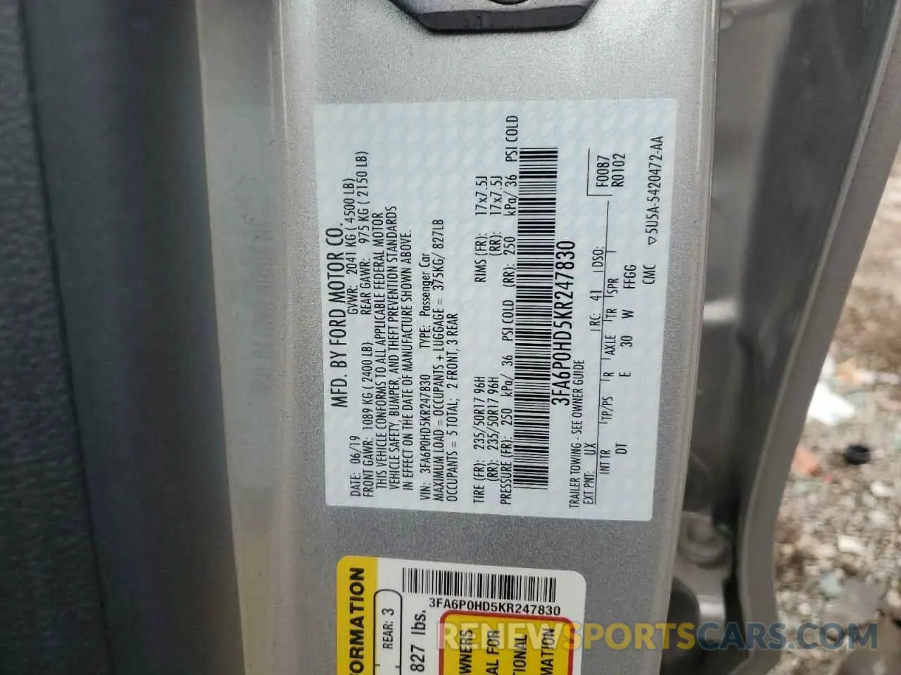 15 Photograph of a damaged car 3FA6P0HD5KR247830 FORD FUSION 2019